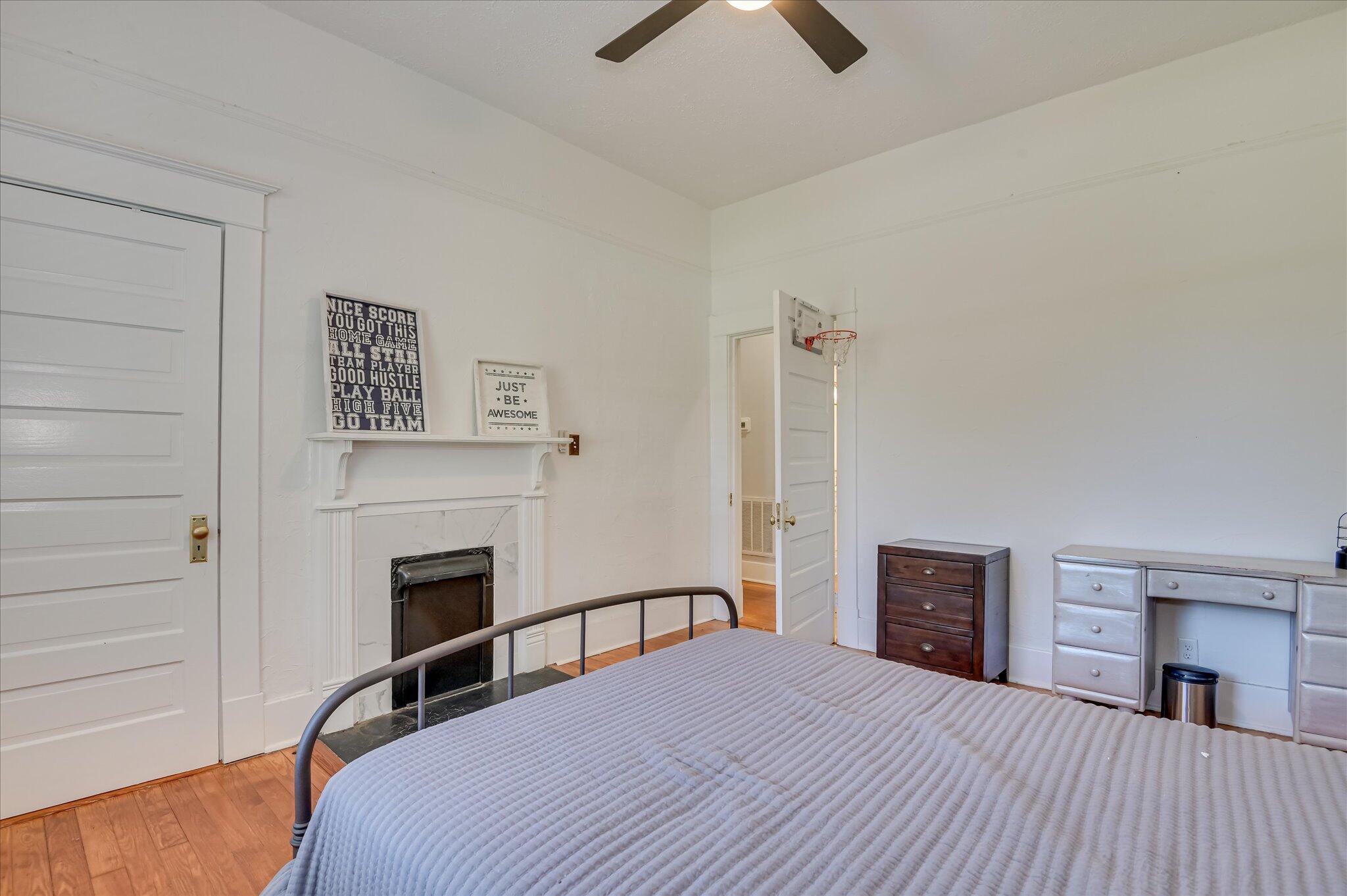 1220 Hickman Road, Augusta