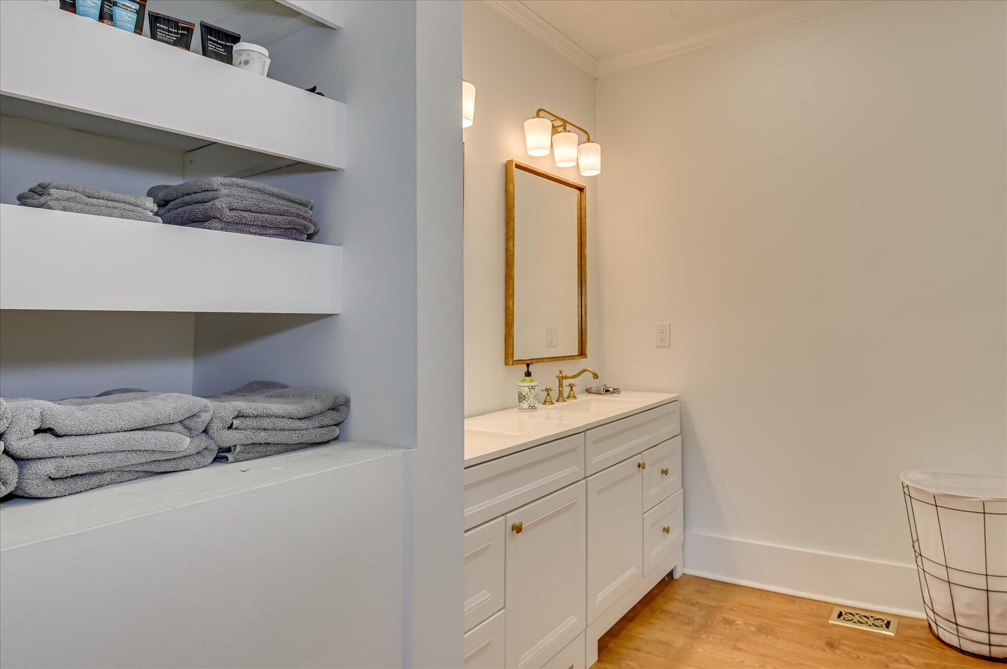 1220 Hickman Road, Augusta