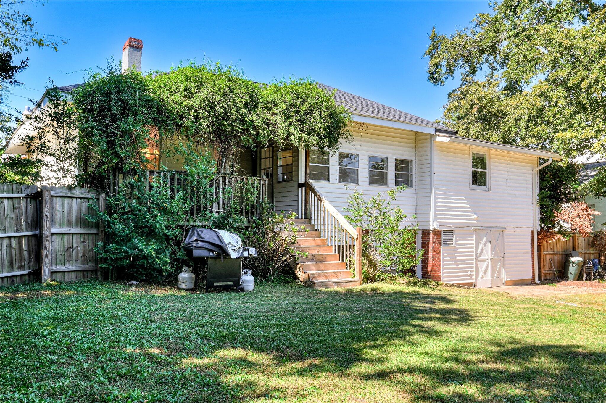 1220 Hickman Road, Augusta