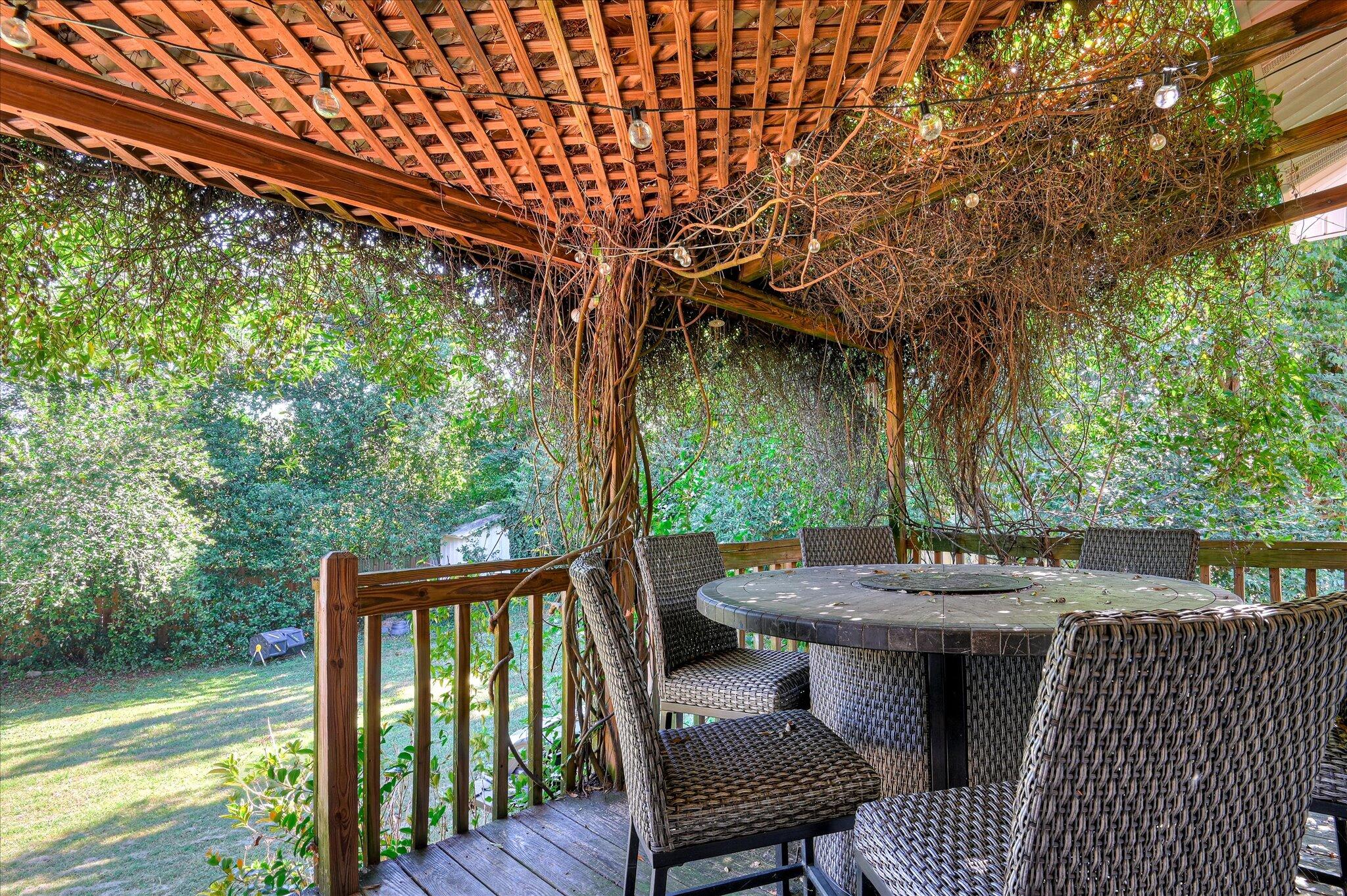 1220 Hickman Road, Augusta