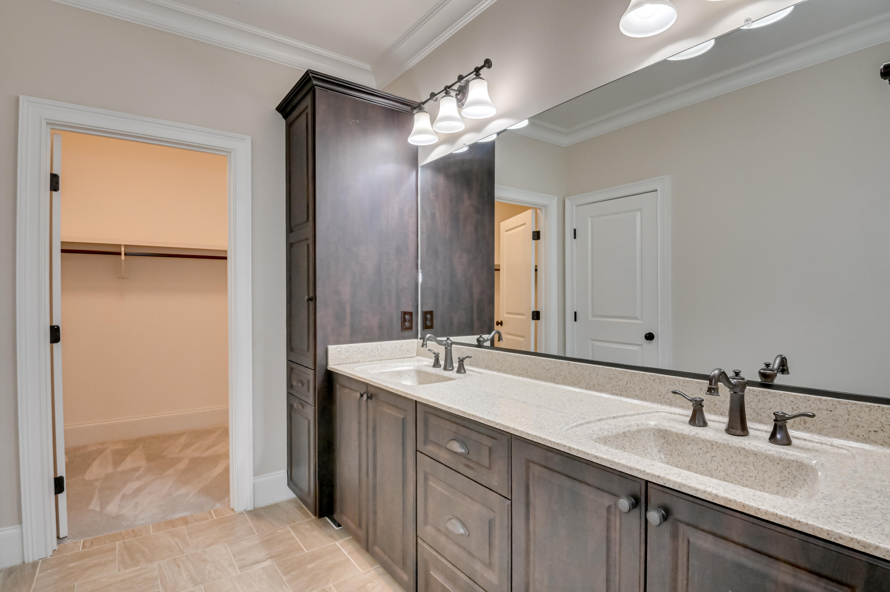 644 Emerald Crossing