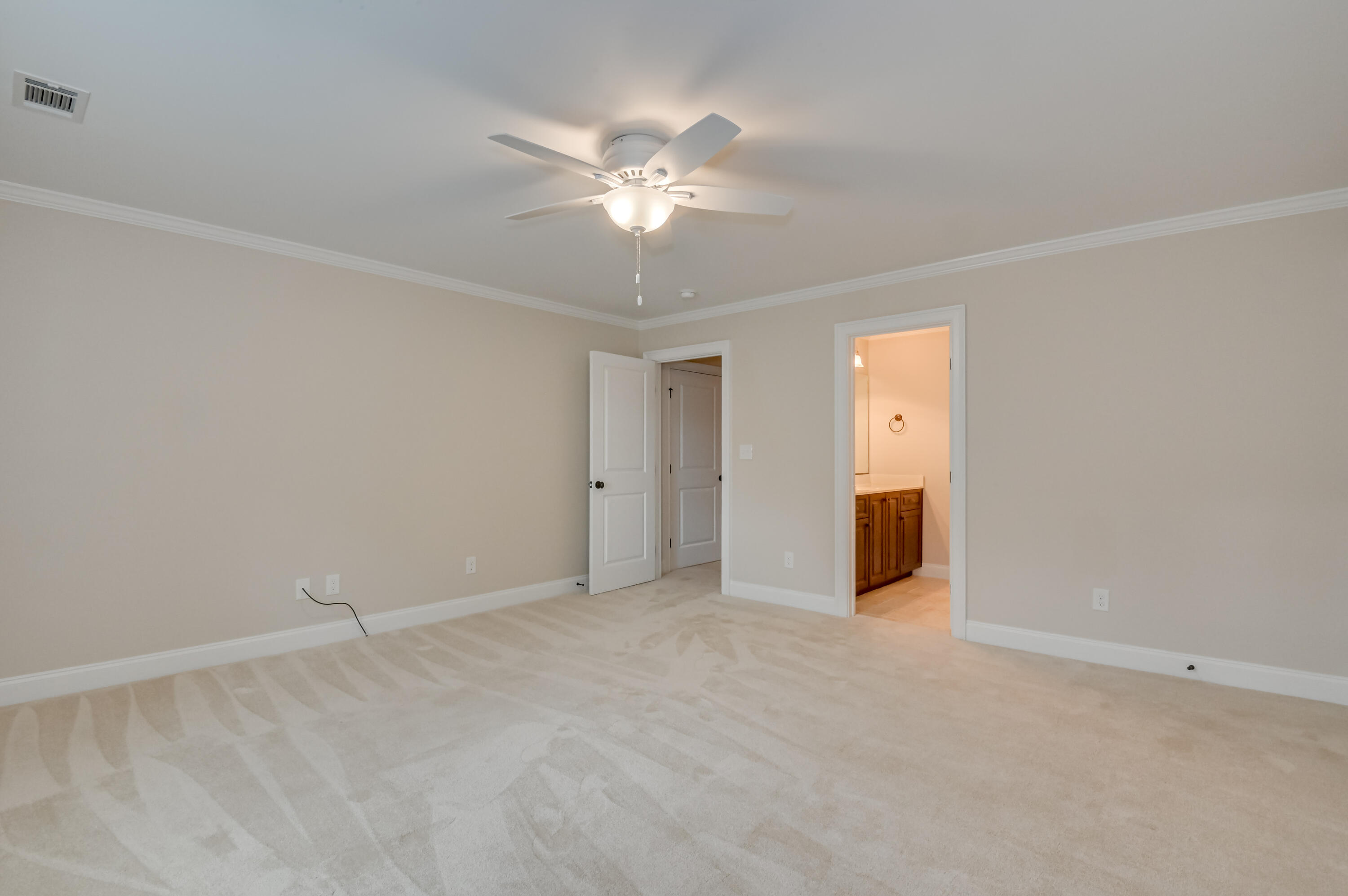 644 Emerald Crossing