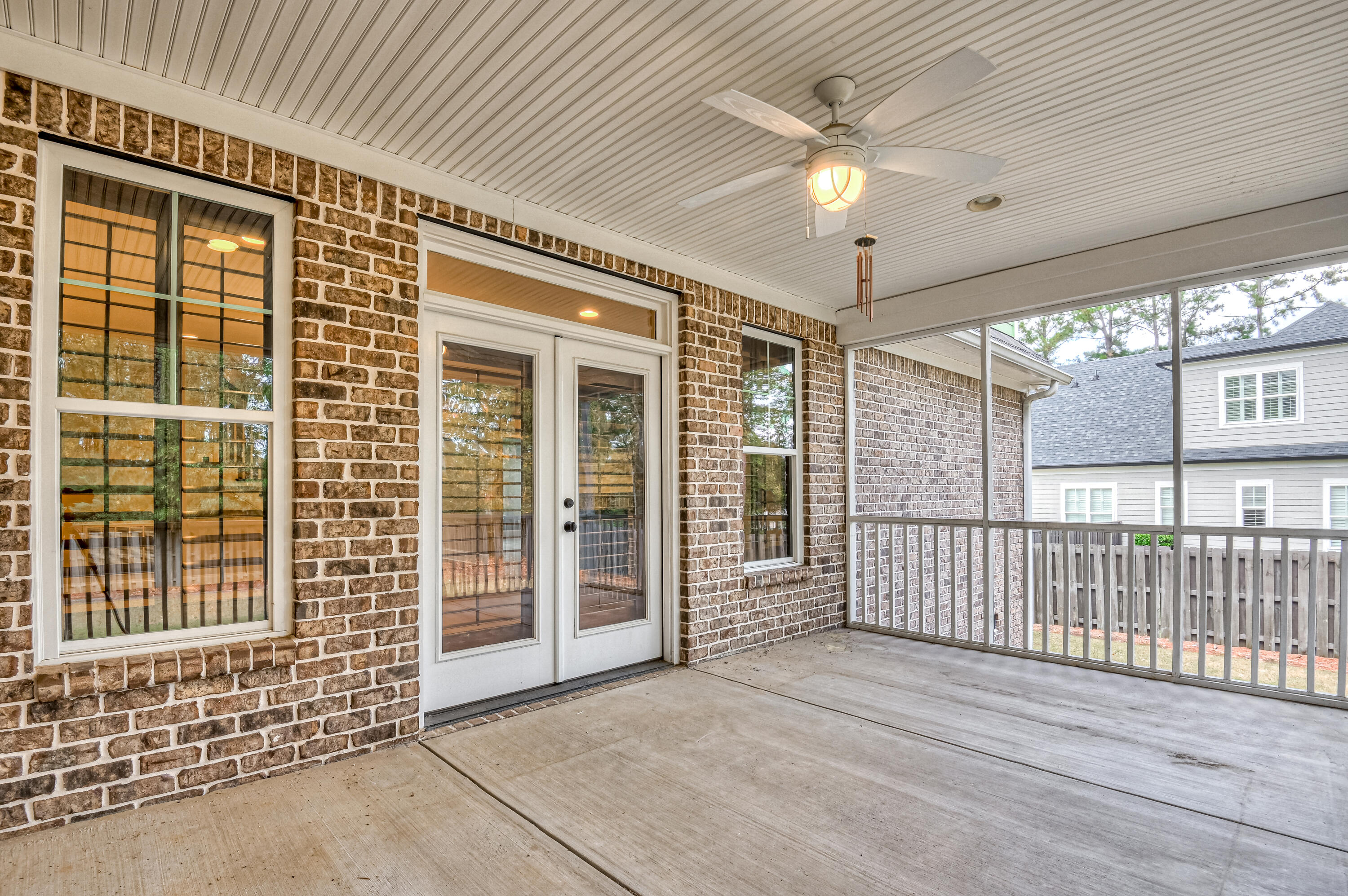 644 Emerald Crossing