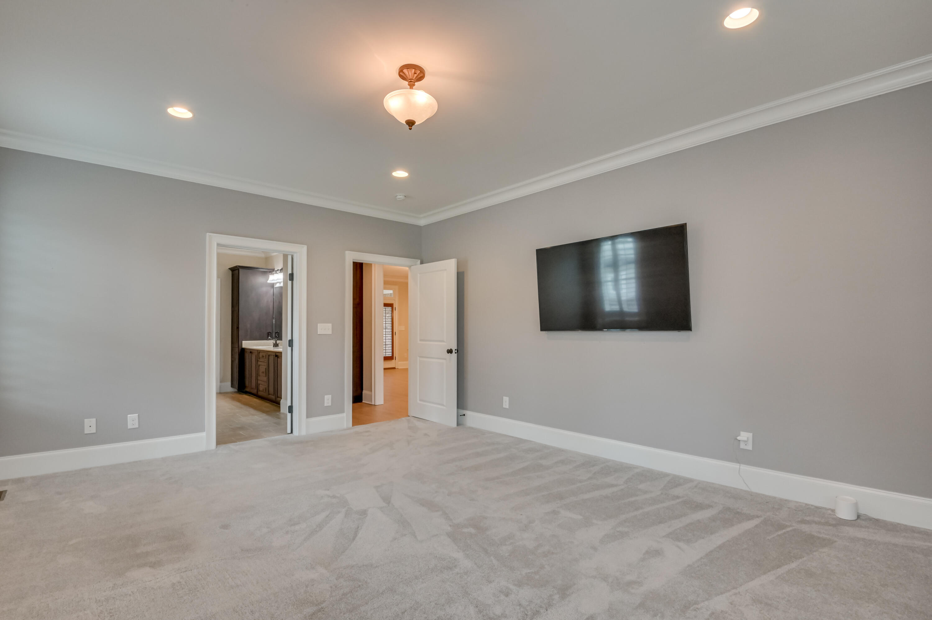 644 Emerald Crossing