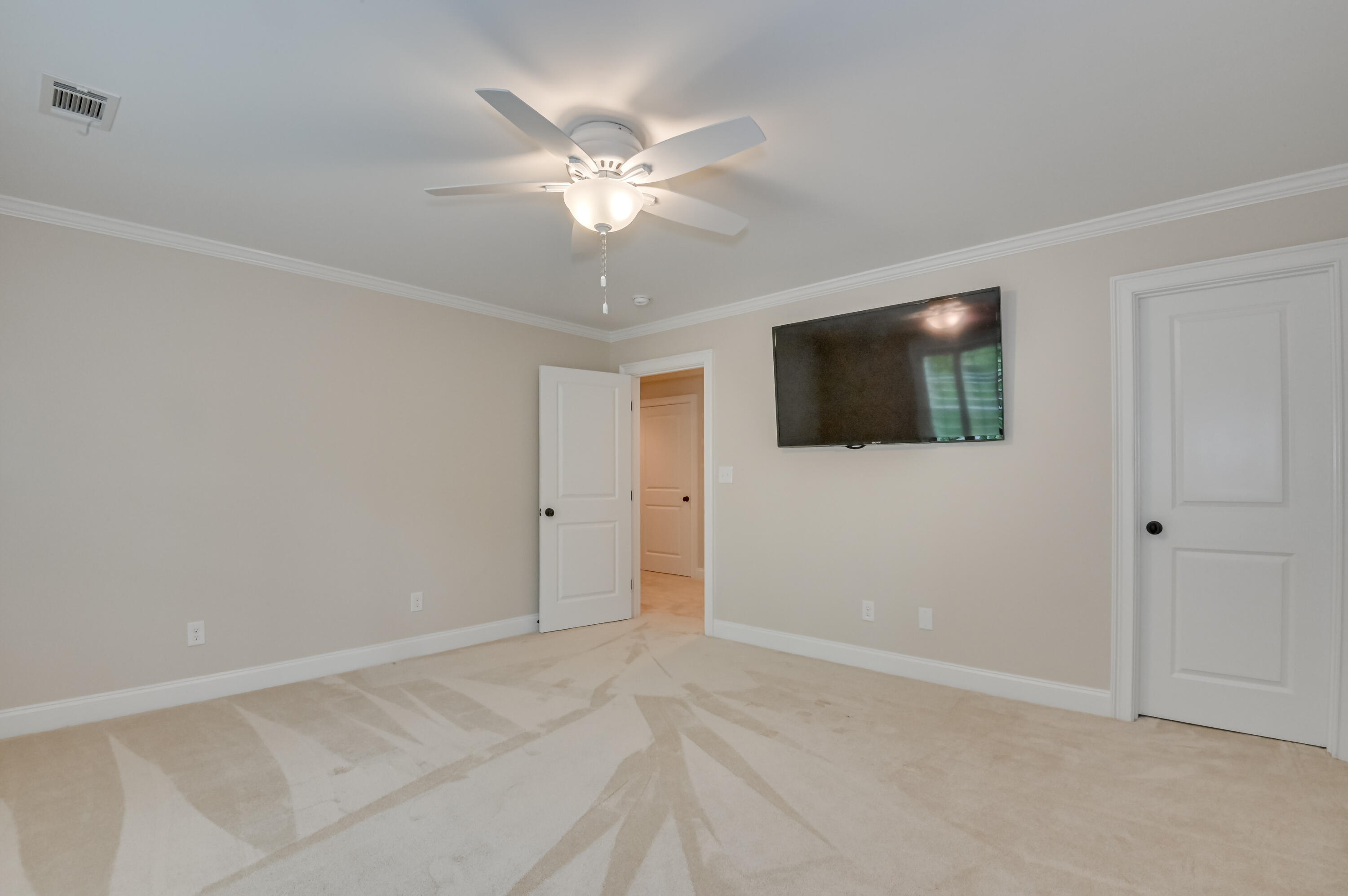 644 Emerald Crossing