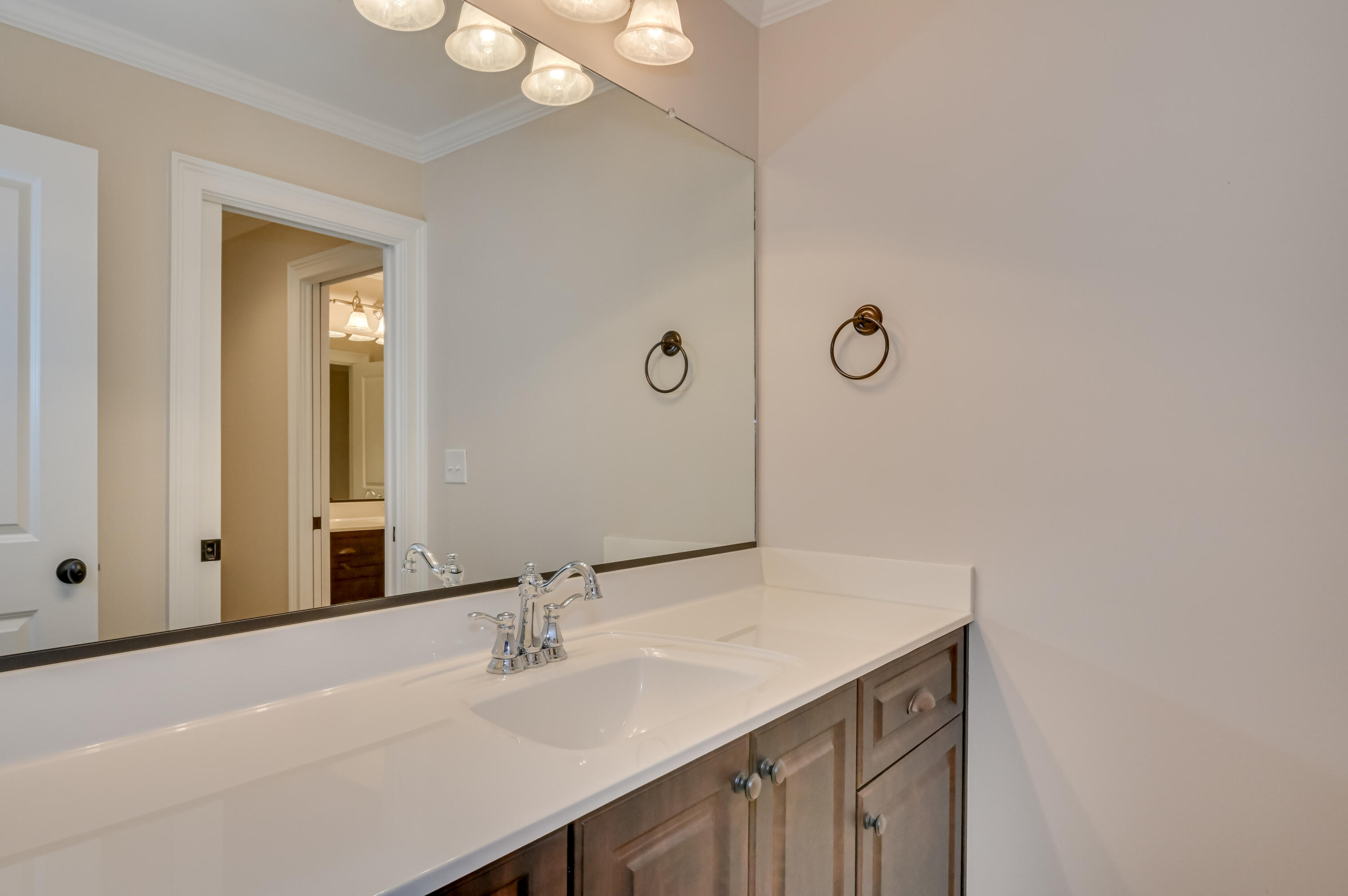 644 Emerald Crossing