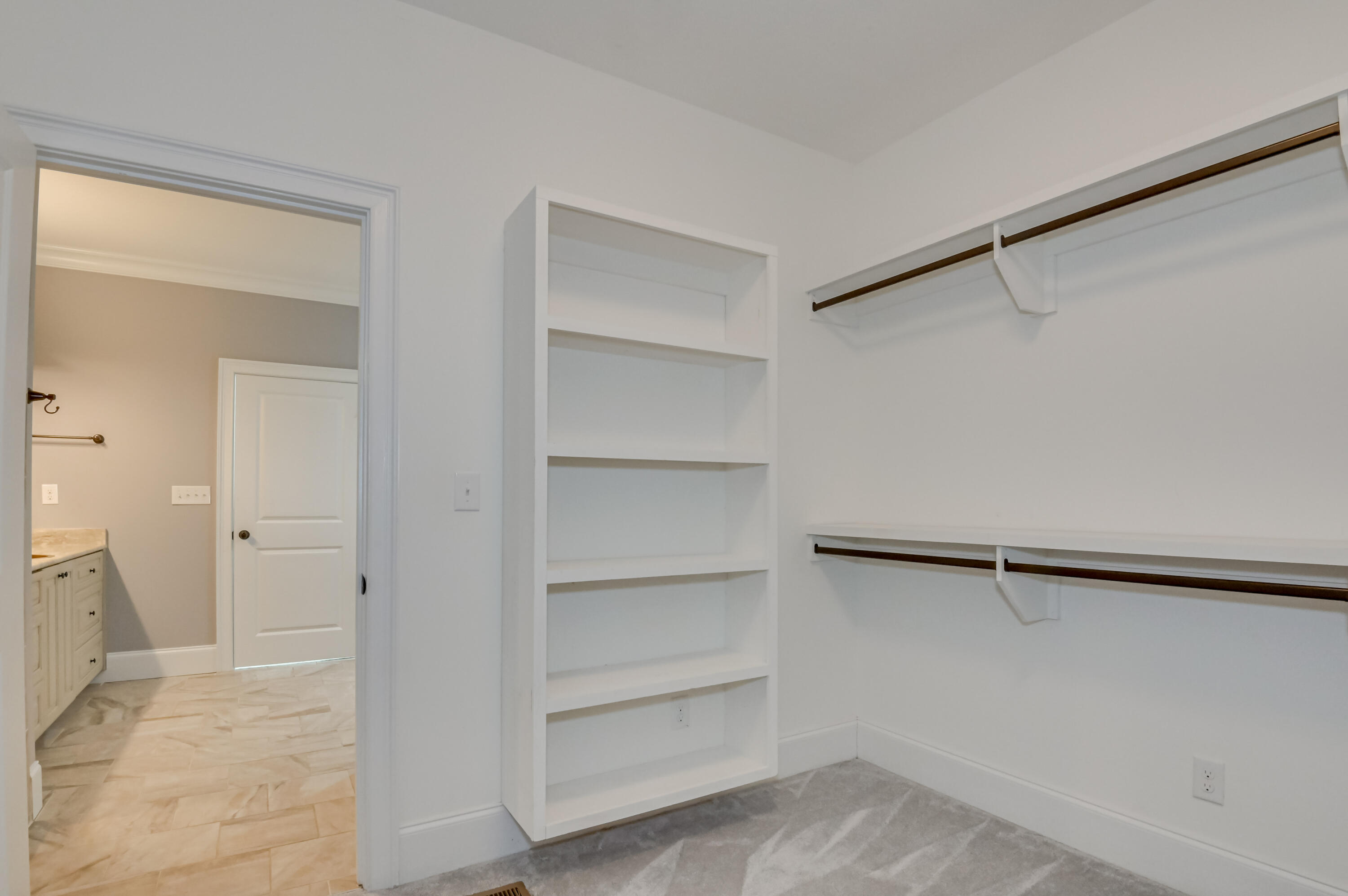 644 Emerald Crossing