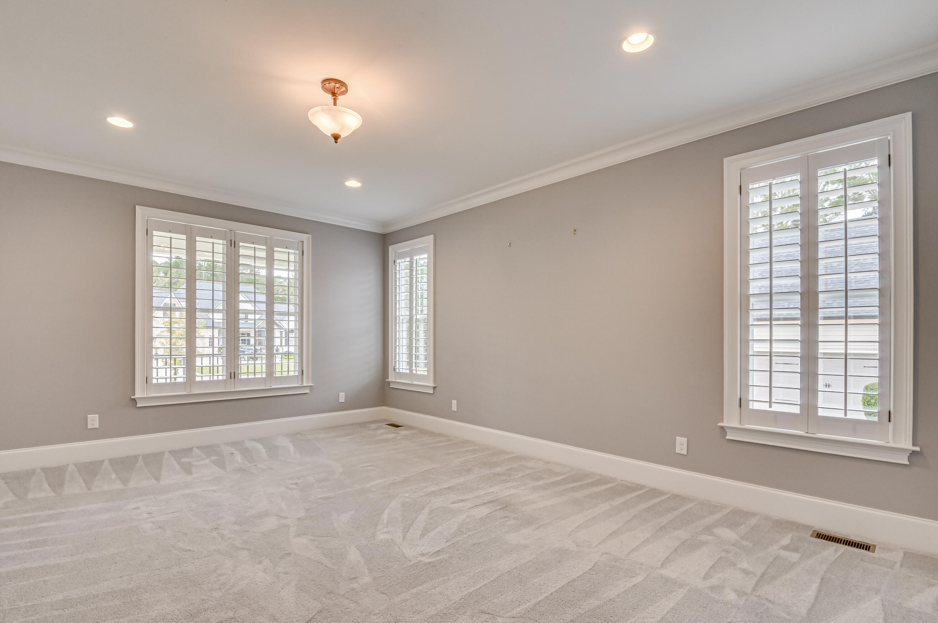 644 Emerald Crossing