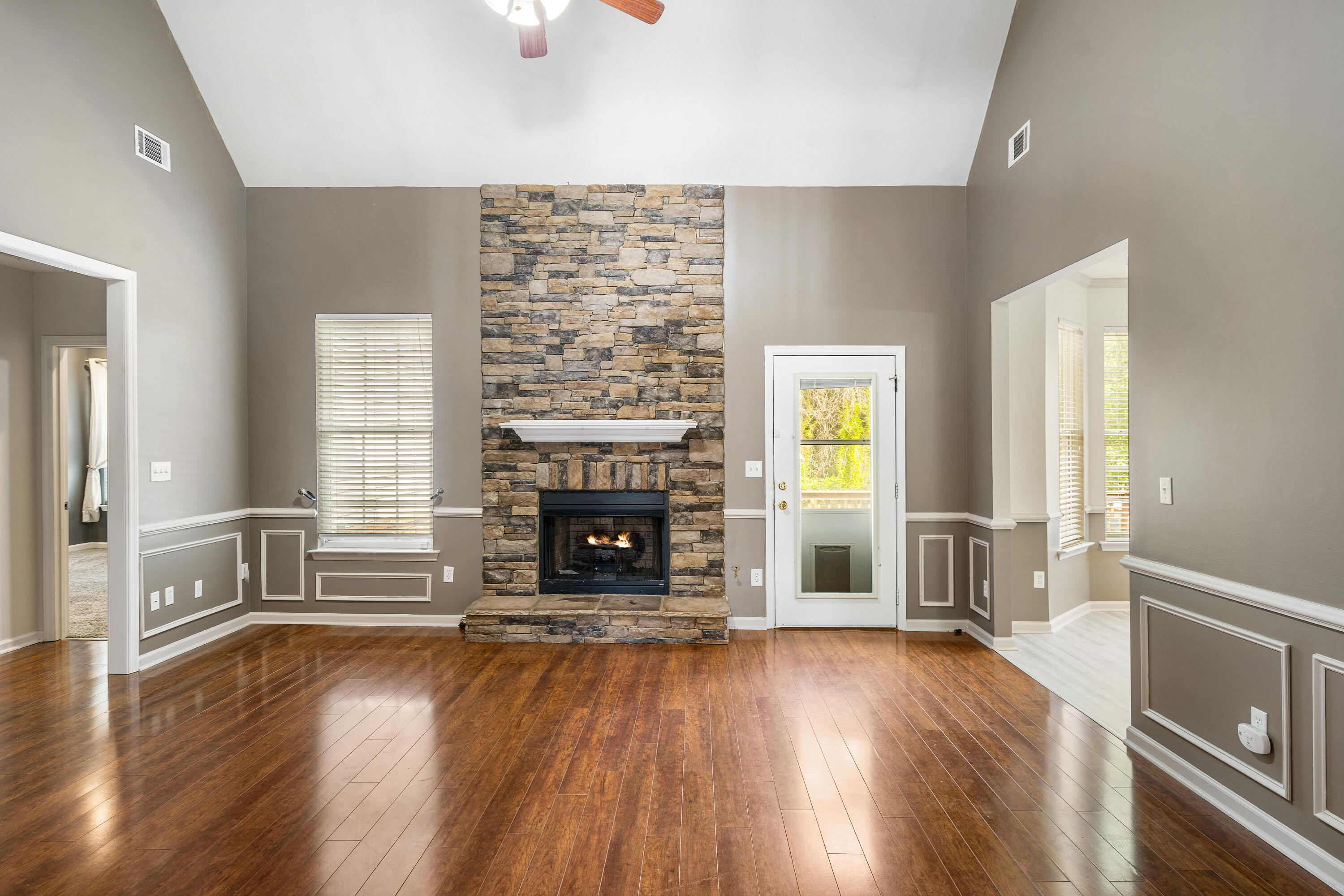 4704 Park Ridge Court