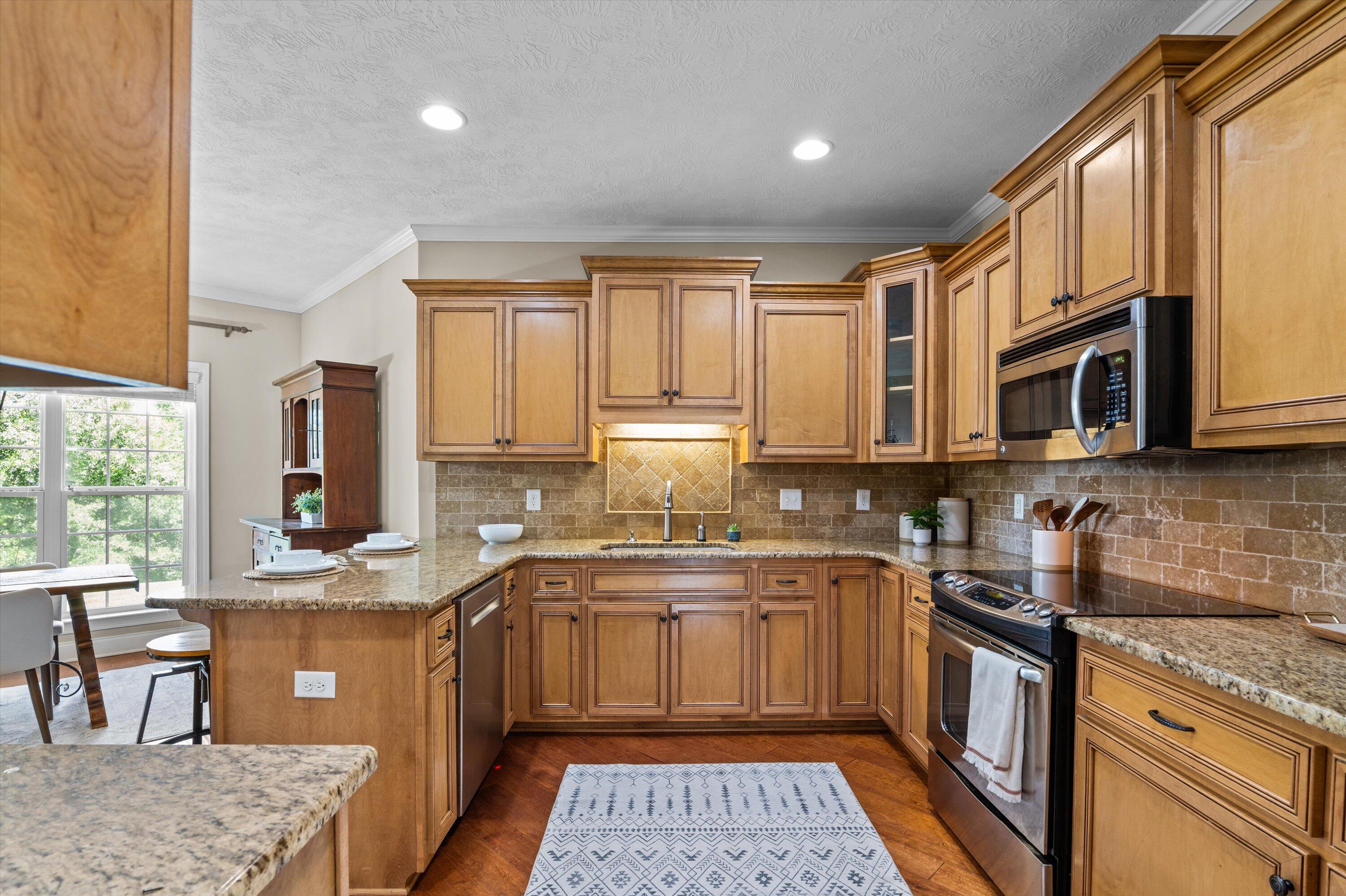 218 Sunbury Drive