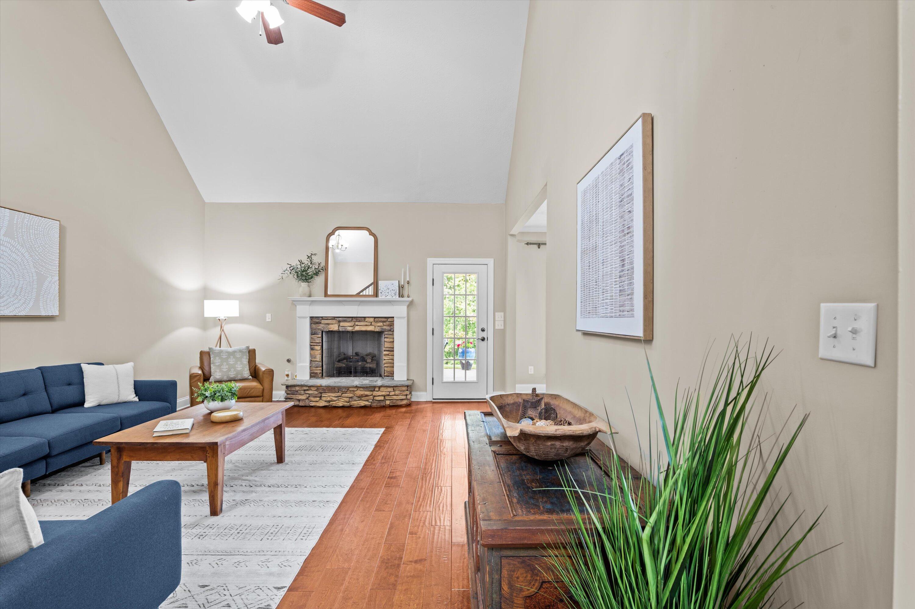 218 Sunbury Drive