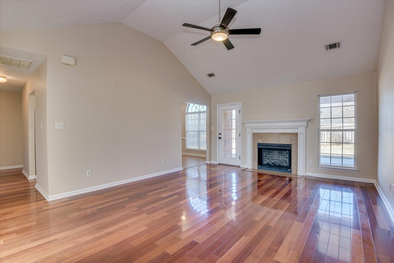 957 Sedgefield Circle