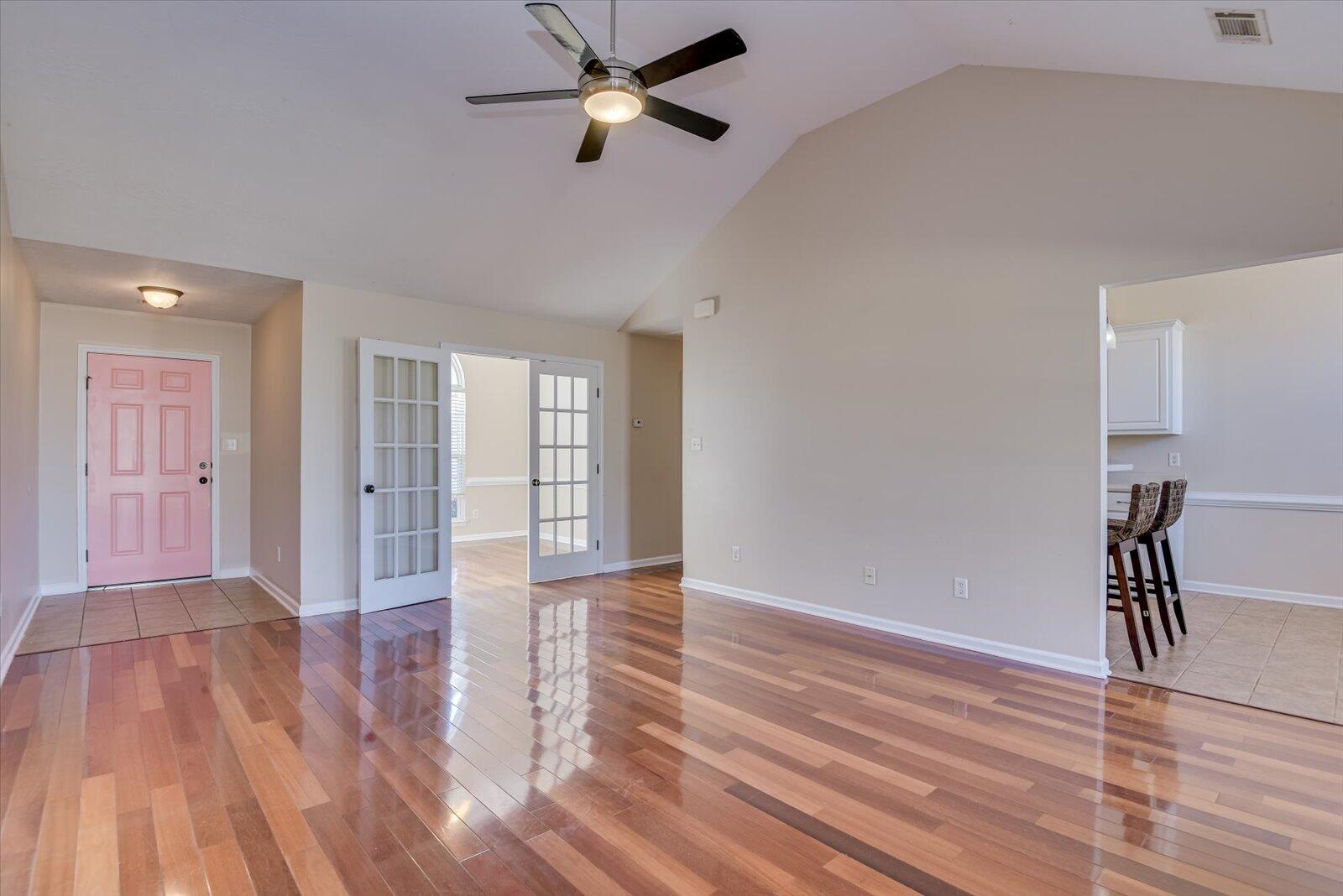 957 Sedgefield Circle