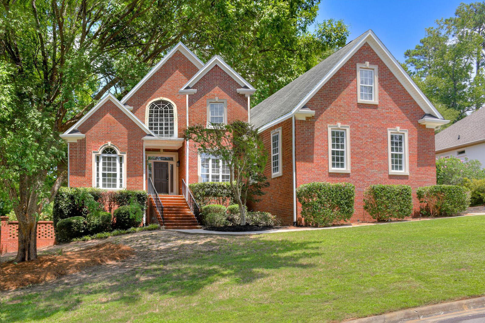 511 Pineview Court