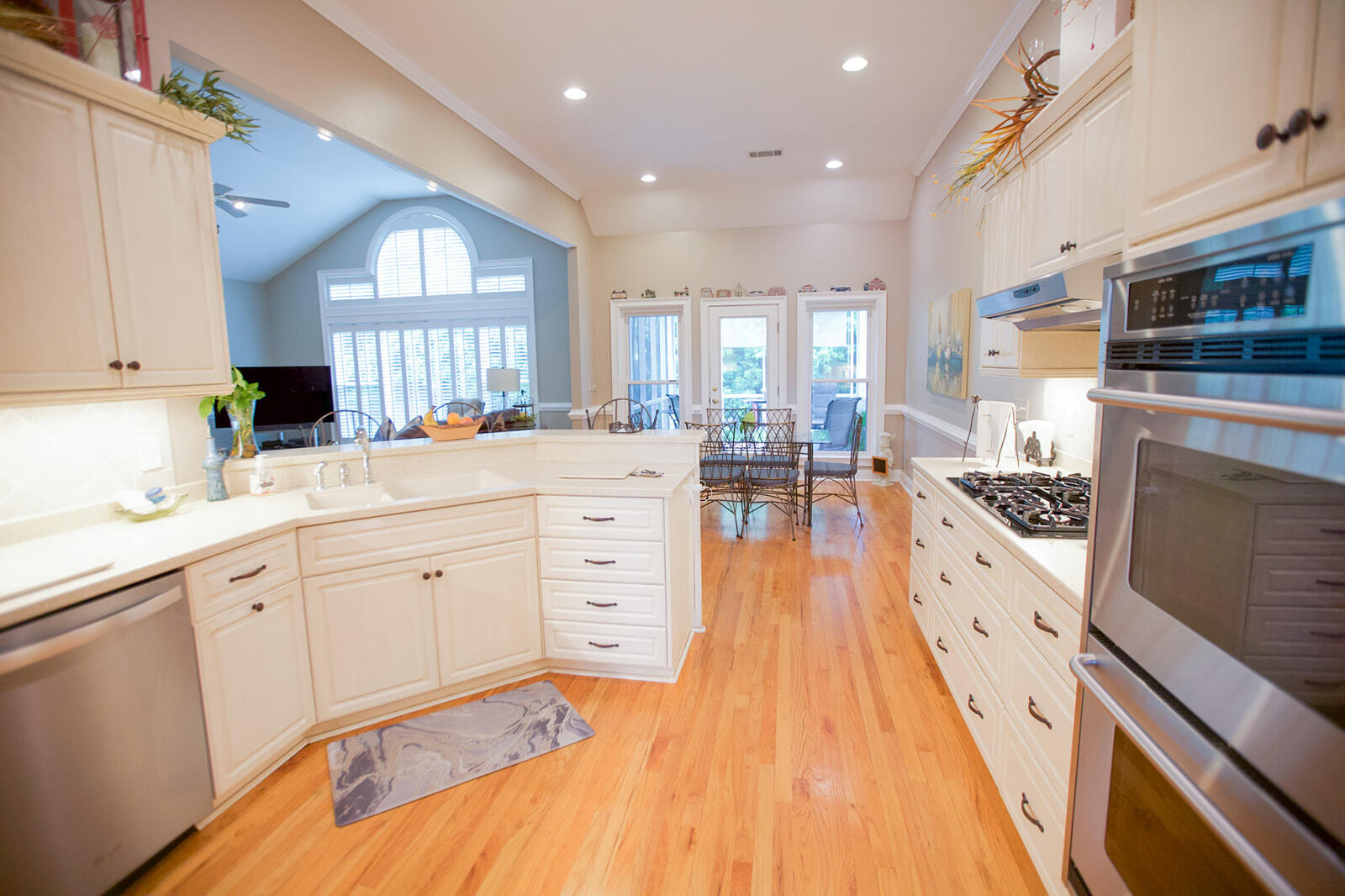 294 River North Drive