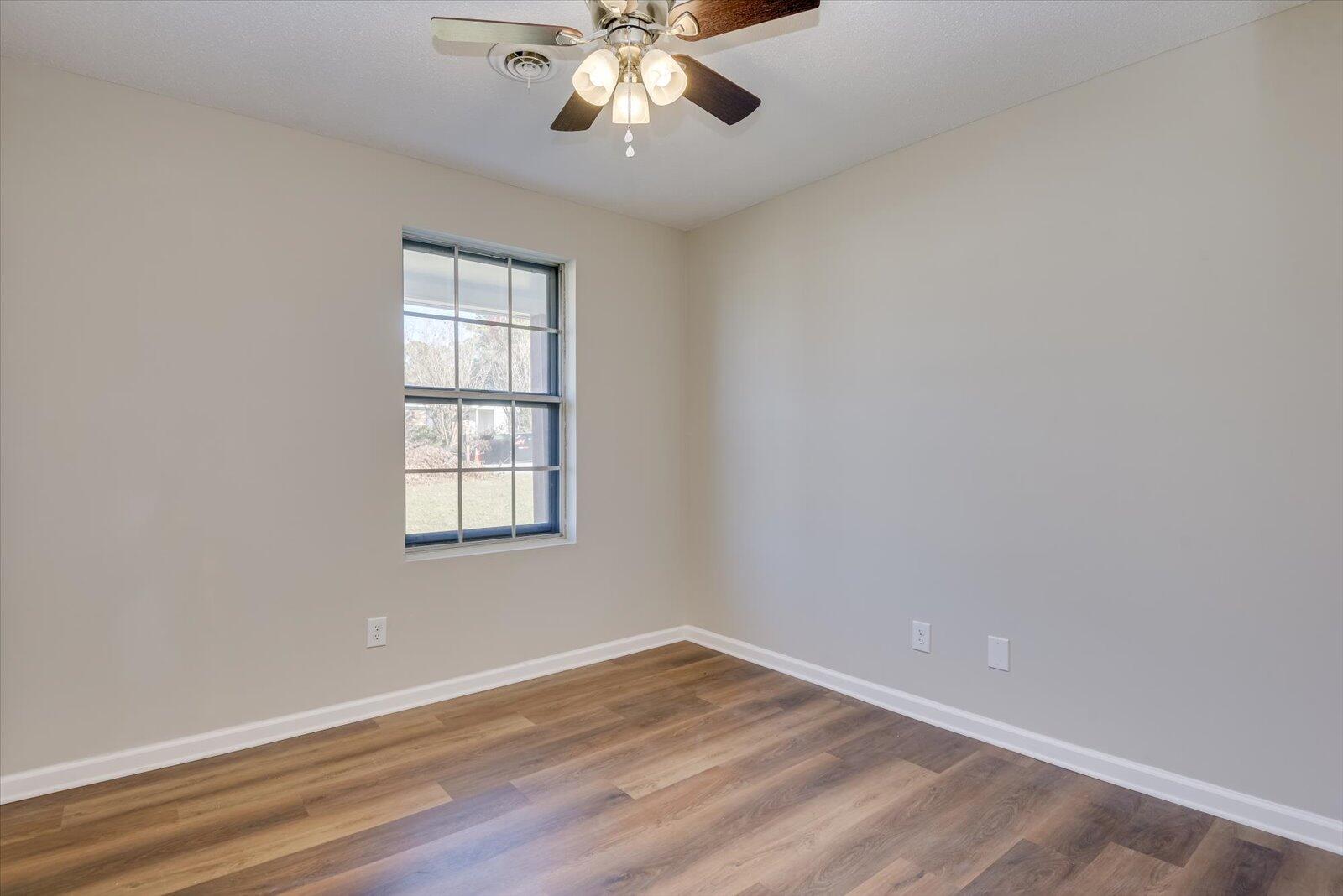 4548 Colonial Road