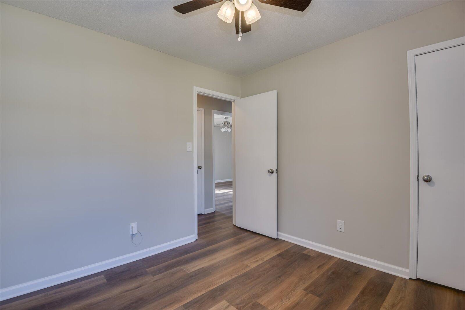 4548 Colonial Road