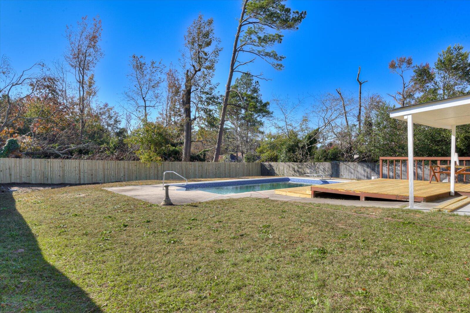 4548 Colonial Road
