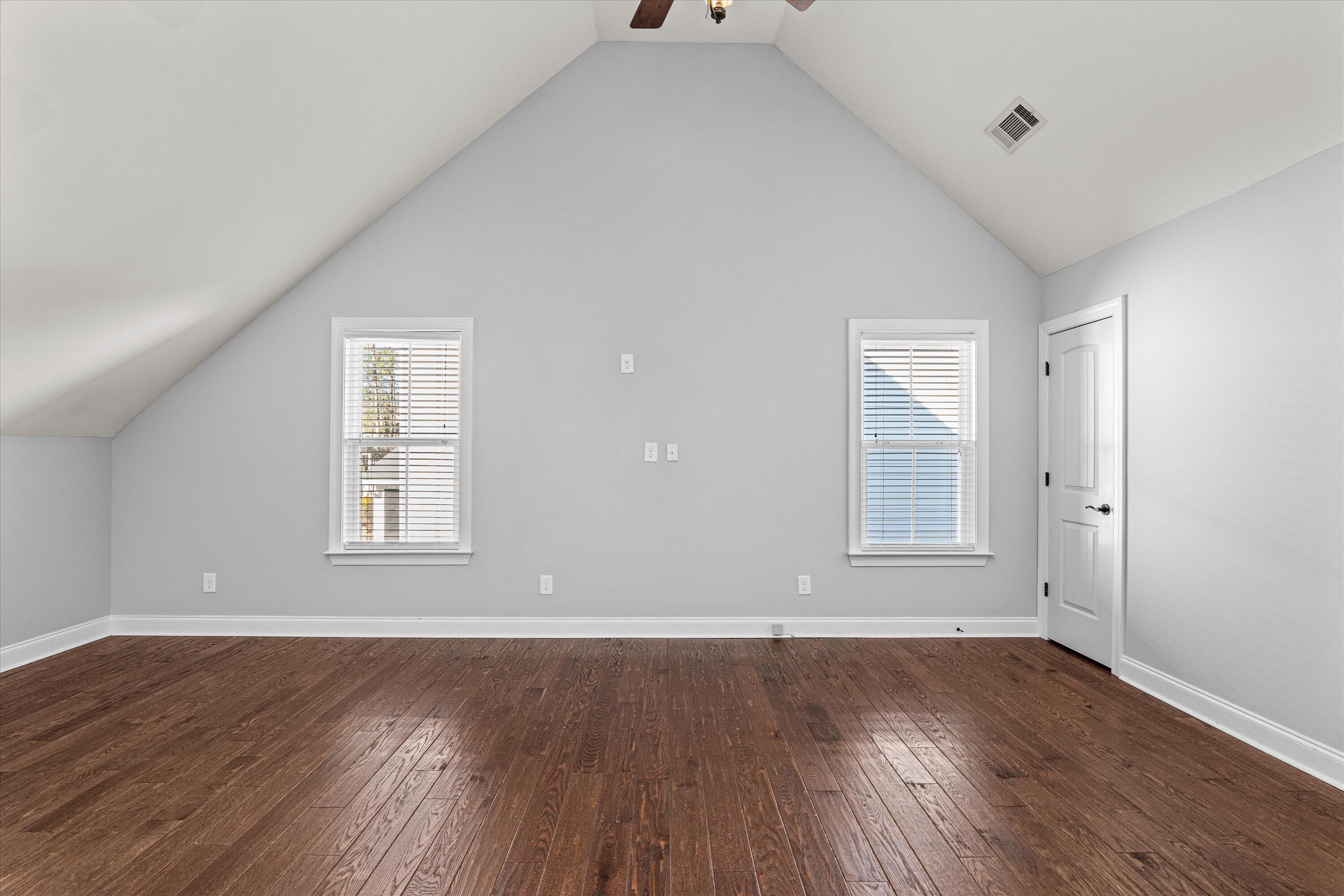 1008 Kalmia Circle