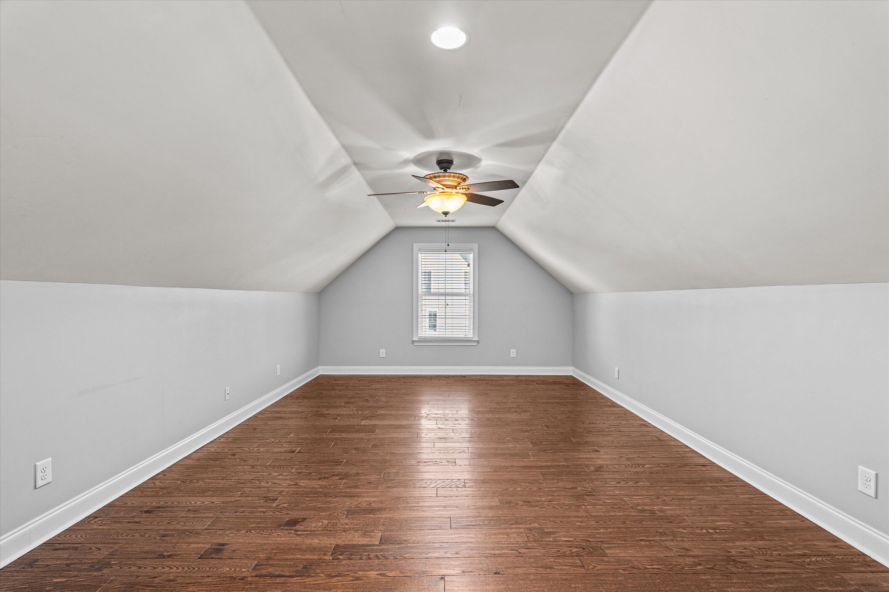 1008 Kalmia Circle