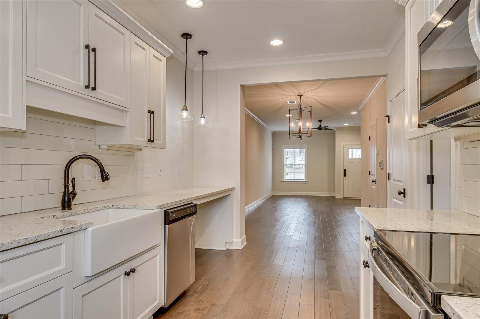 1918 Avenel Lane