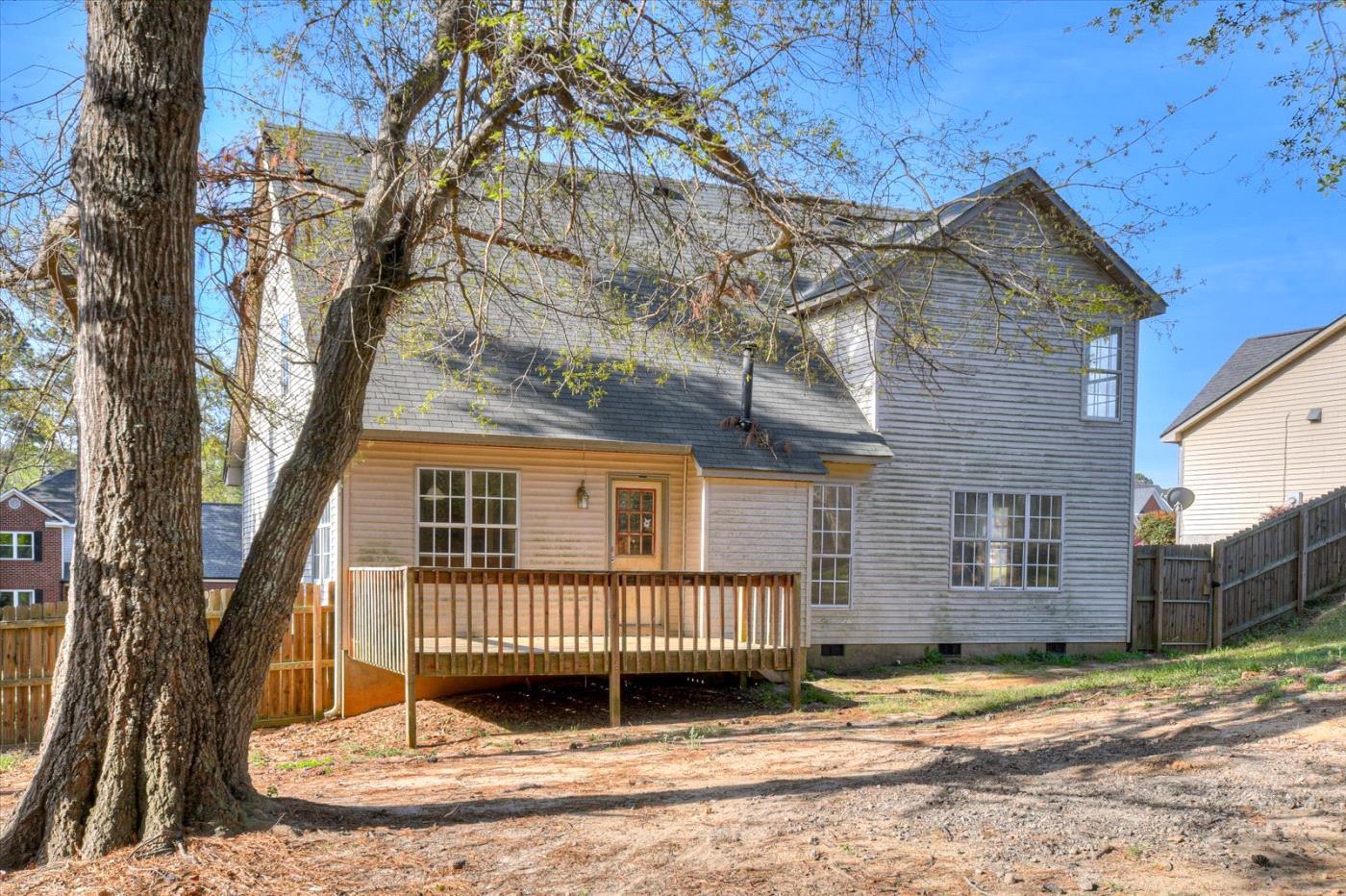 962 Hunting Horn Way