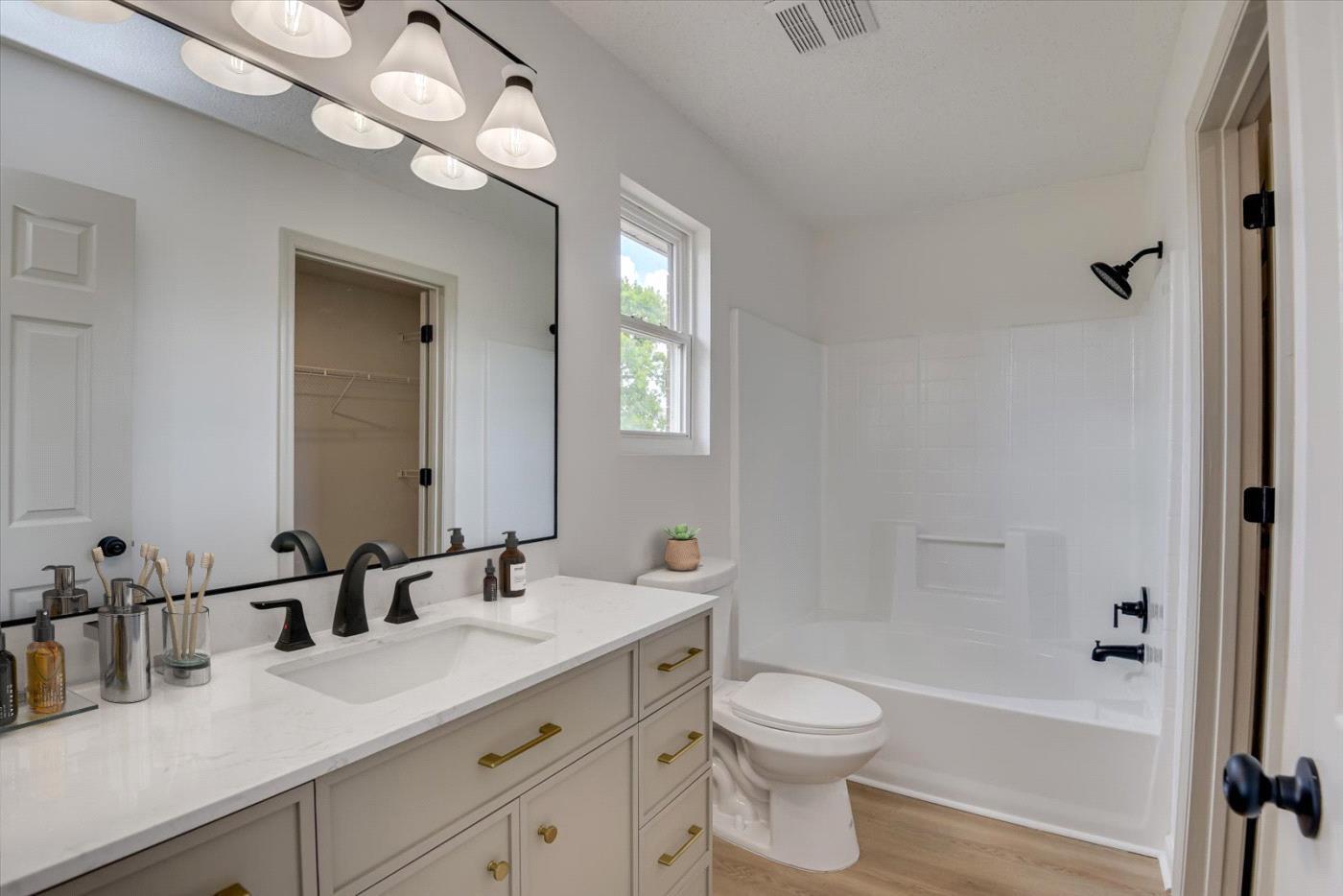 3813 Winchester Court