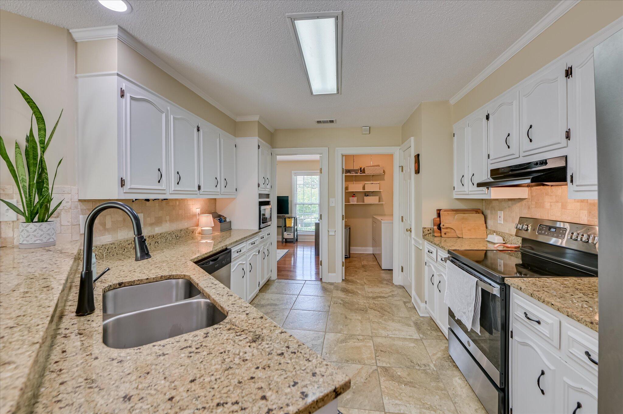 441 Vaughn Road