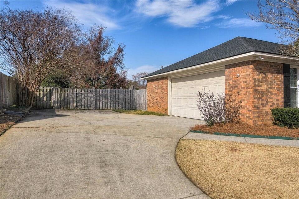 441 Vaughn Road