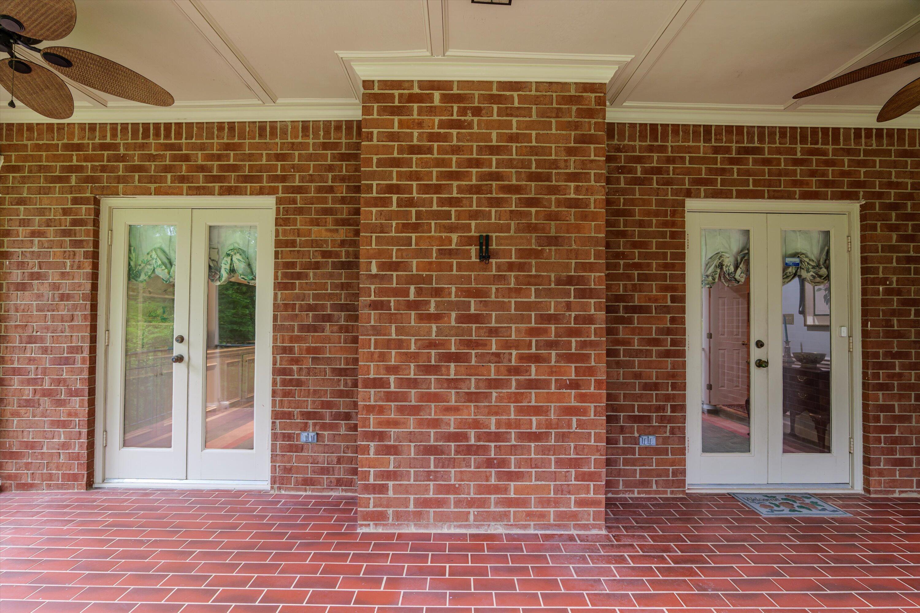 714 Jones Creek