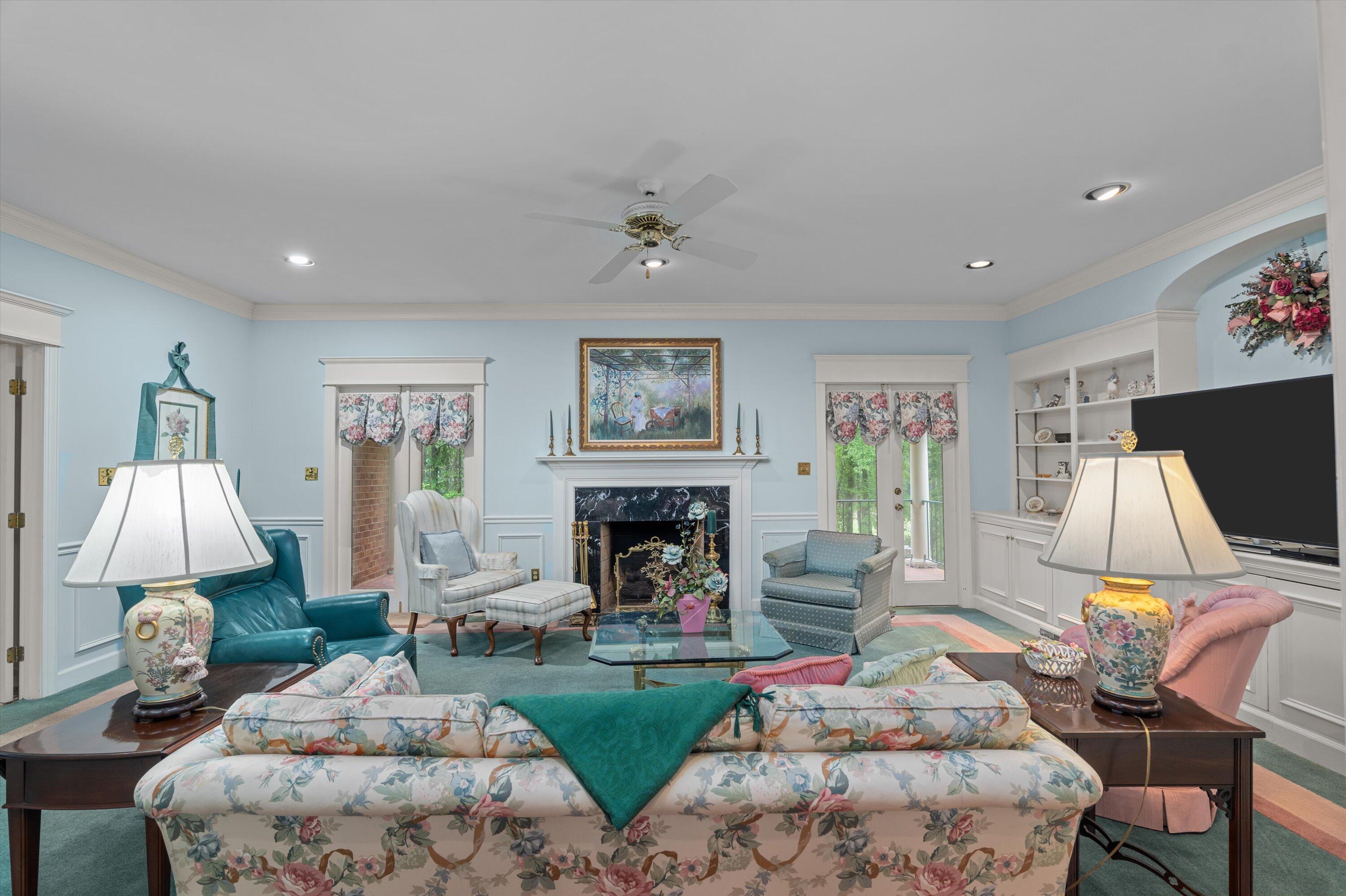 714 Jones Creek