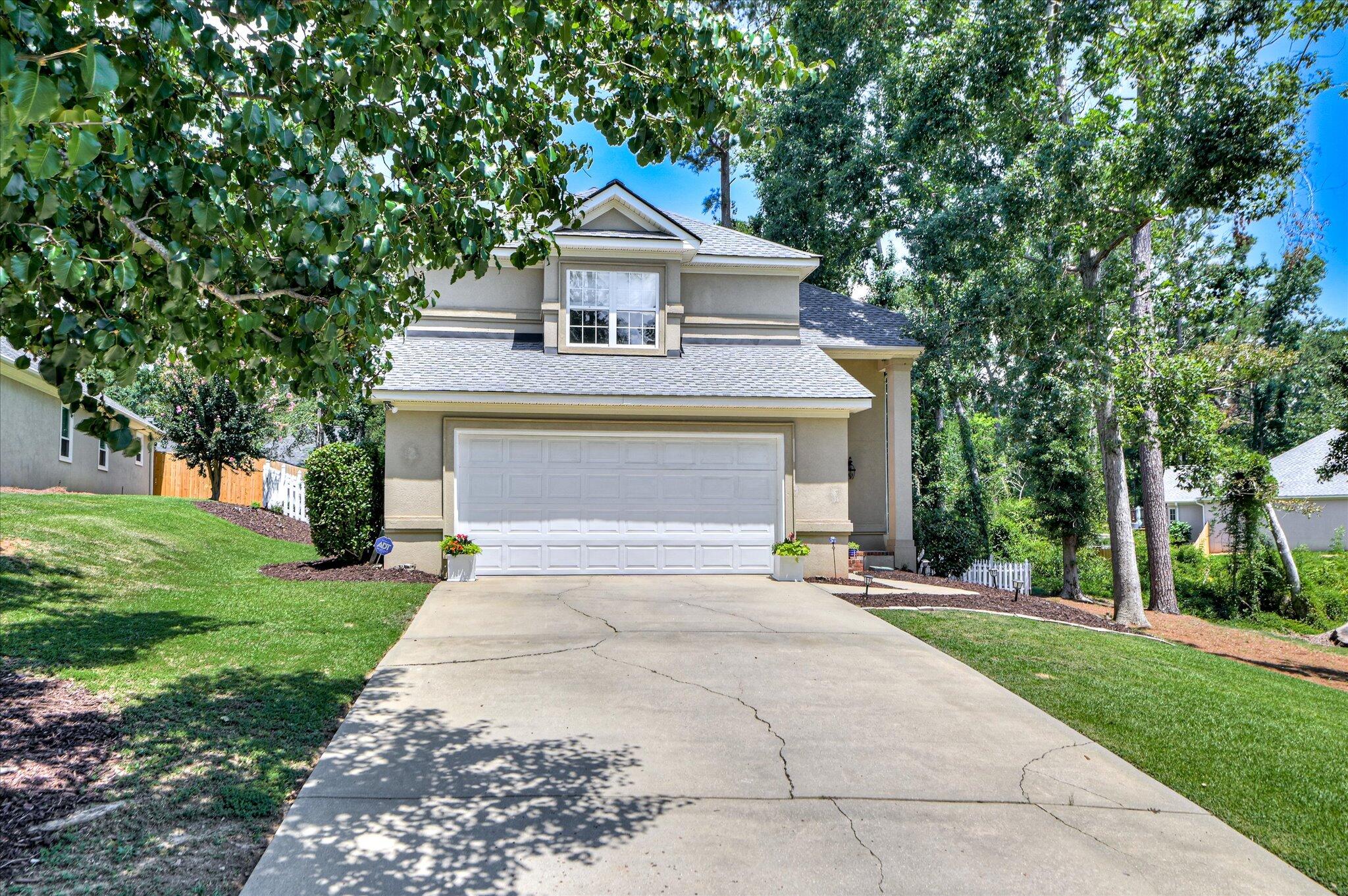 528 Oak Brook Drive