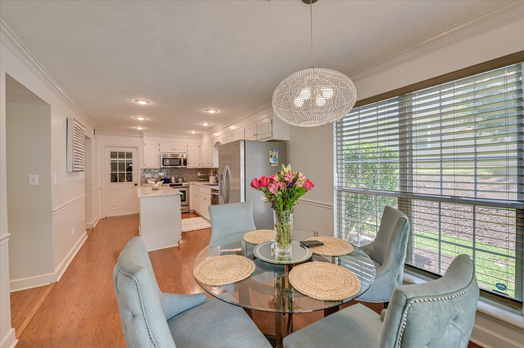 528 Oak Brook Drive