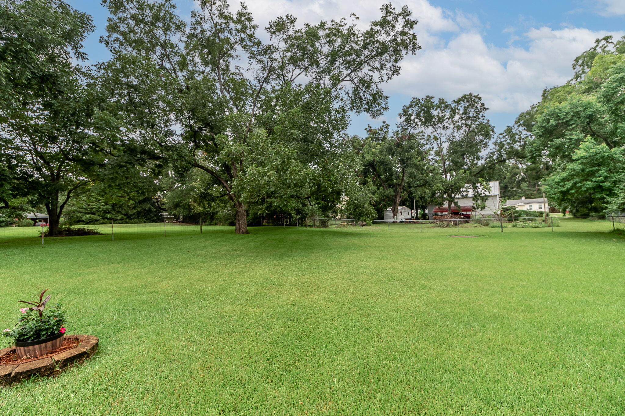 125 Mcgahee Ave
