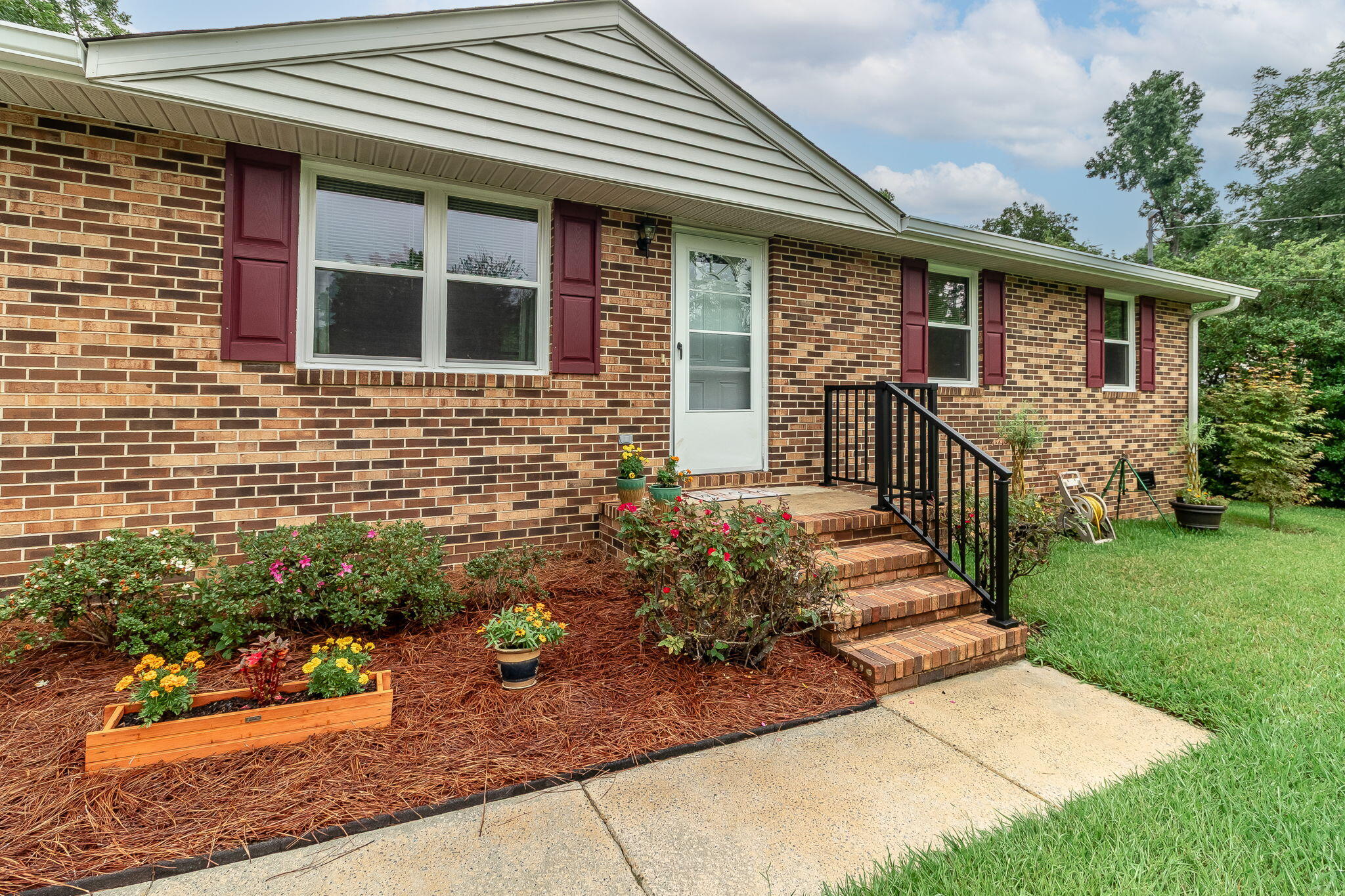 125 Mcgahee Ave