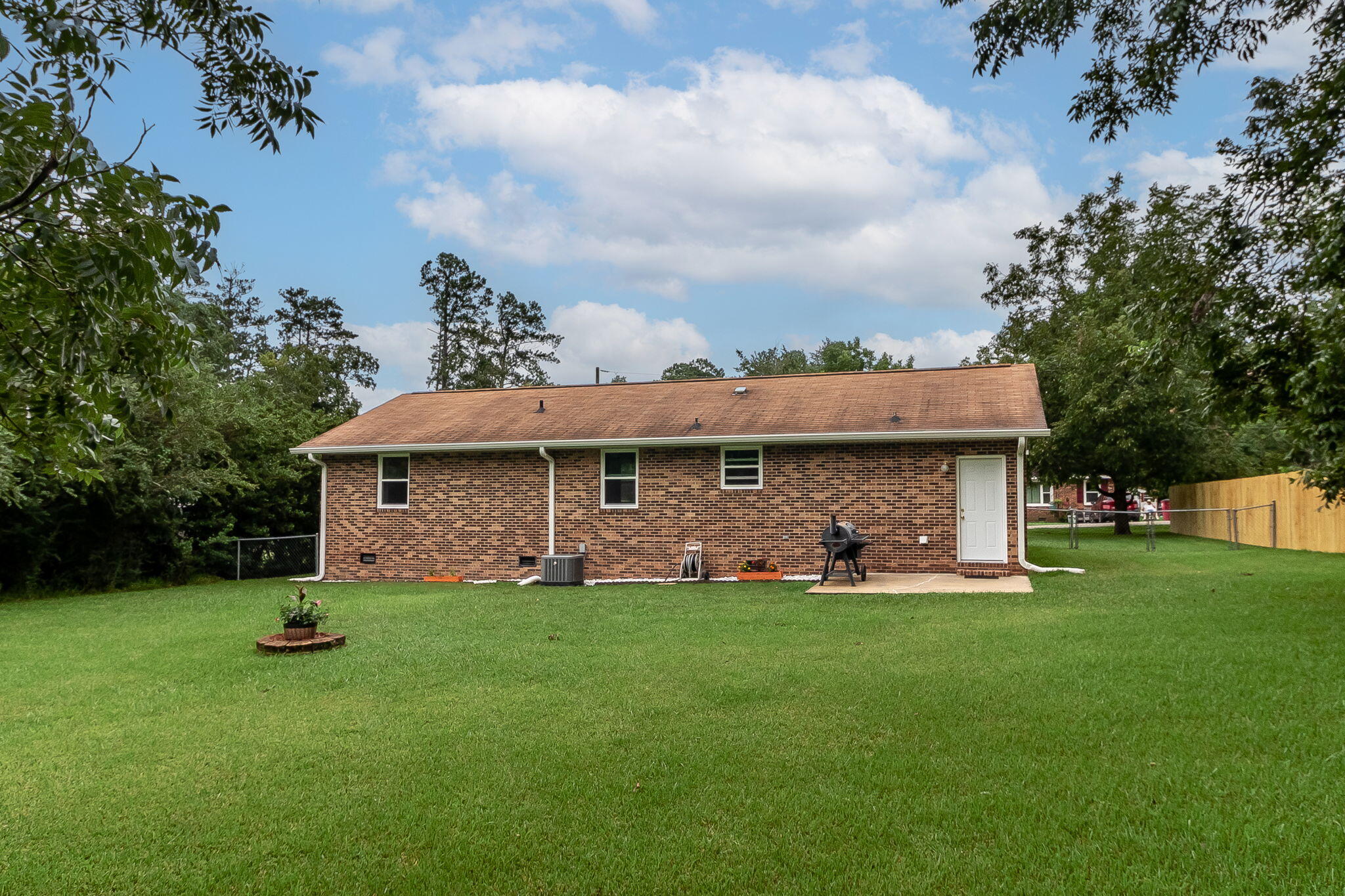 125 Mcgahee Ave