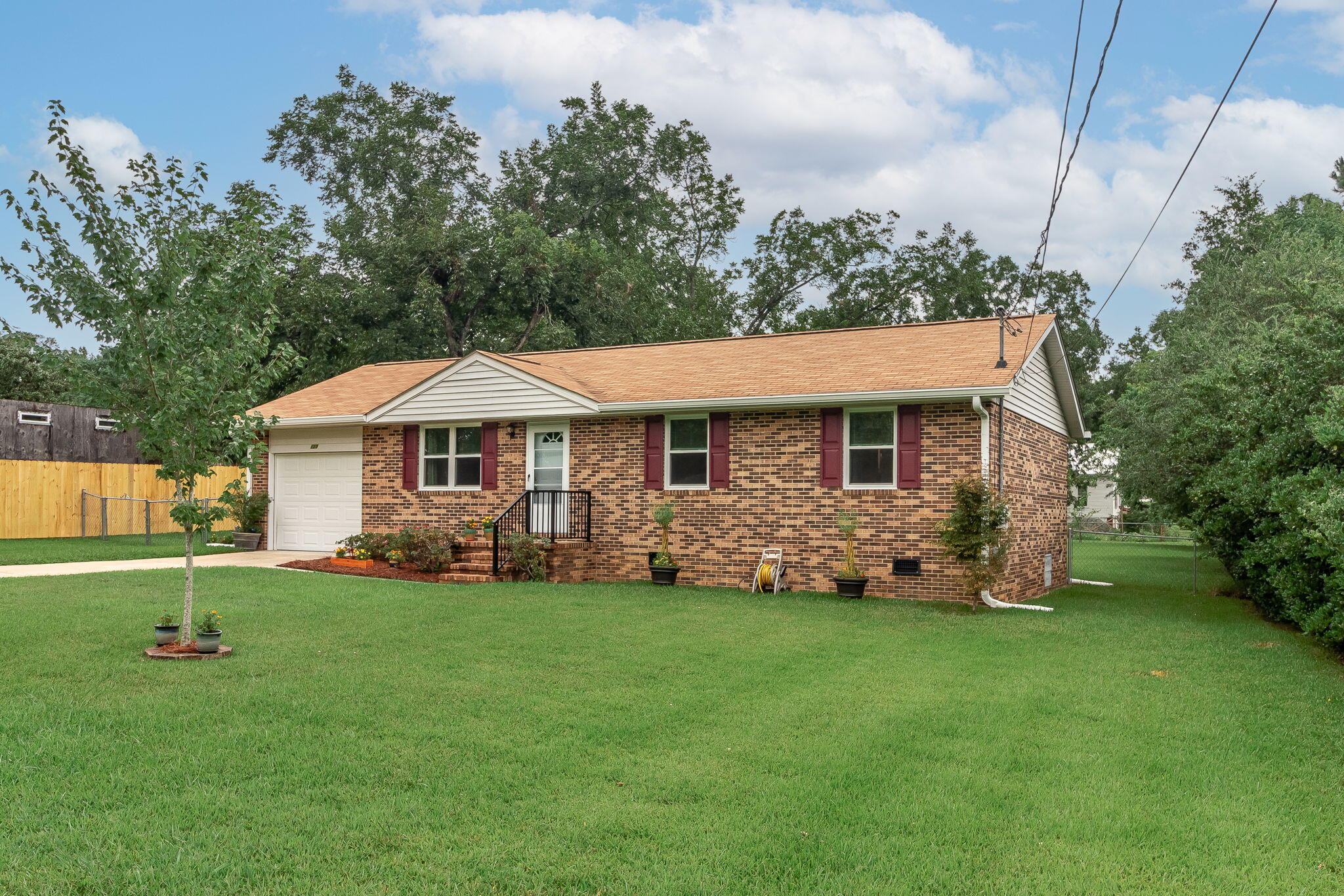125 Mcgahee Ave