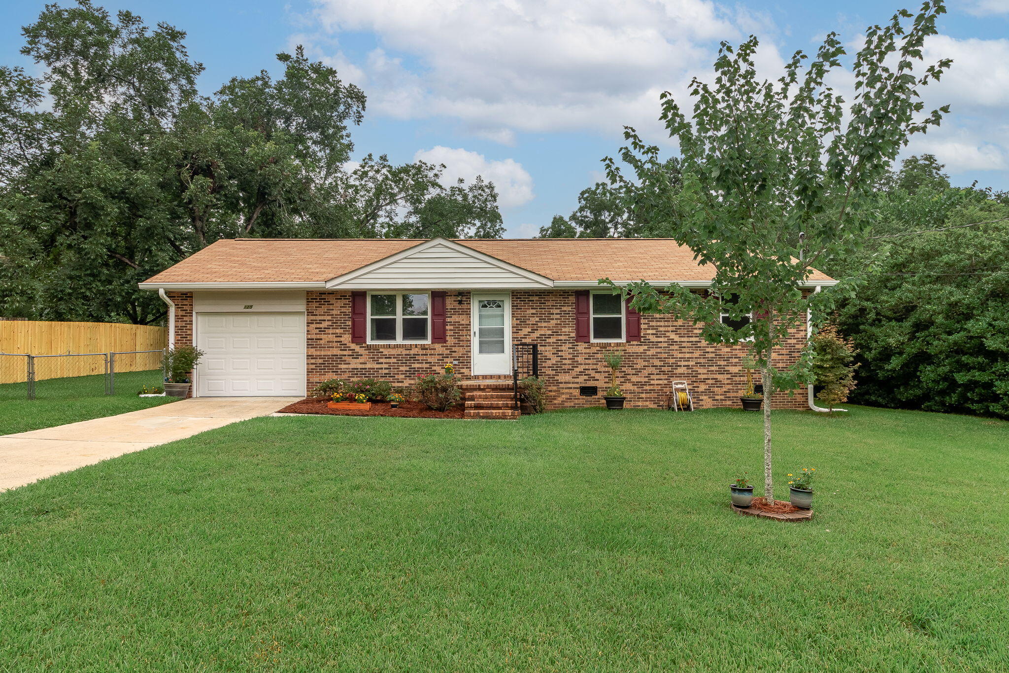 125 Mcgahee Ave