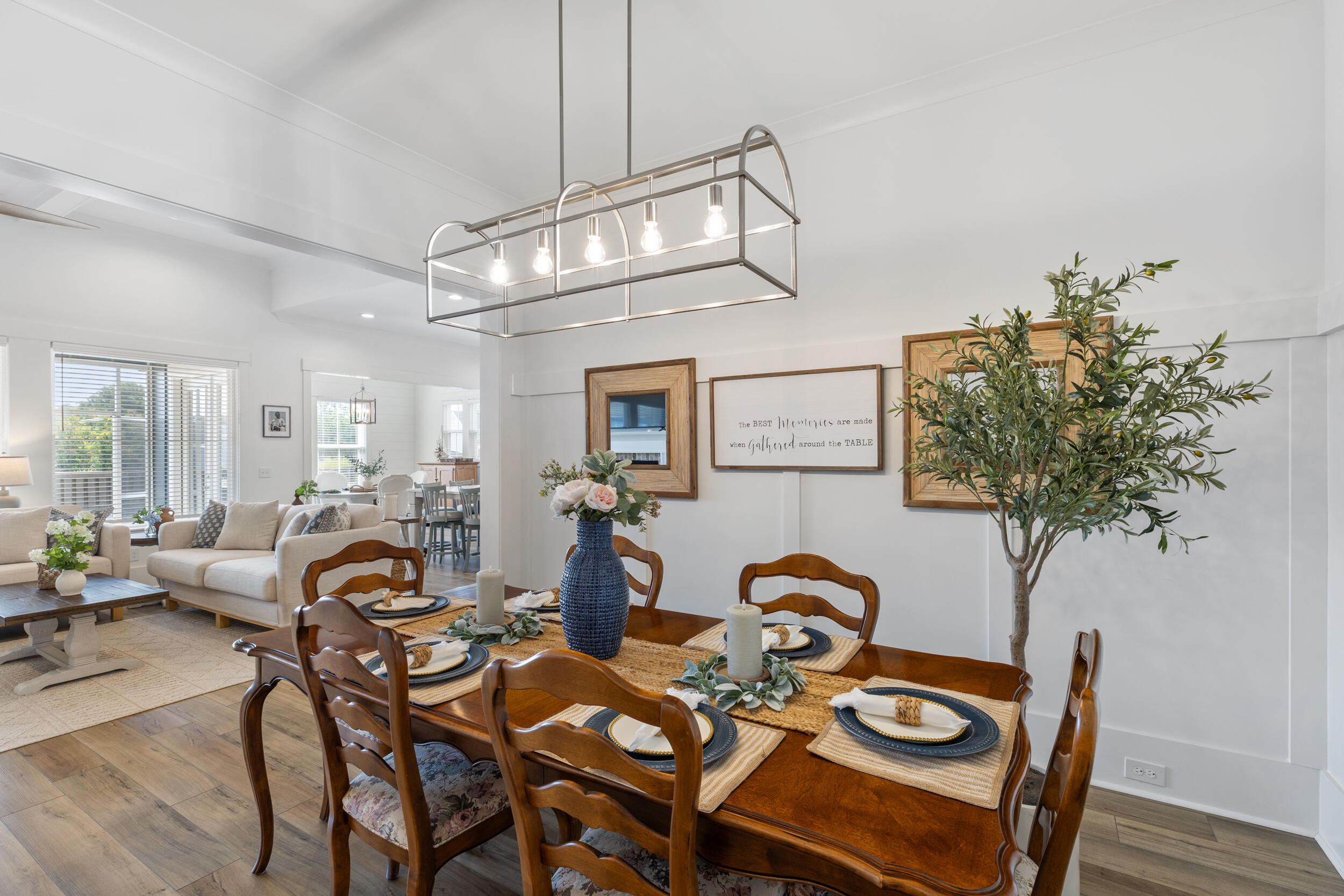 3024 Rosewood Drive