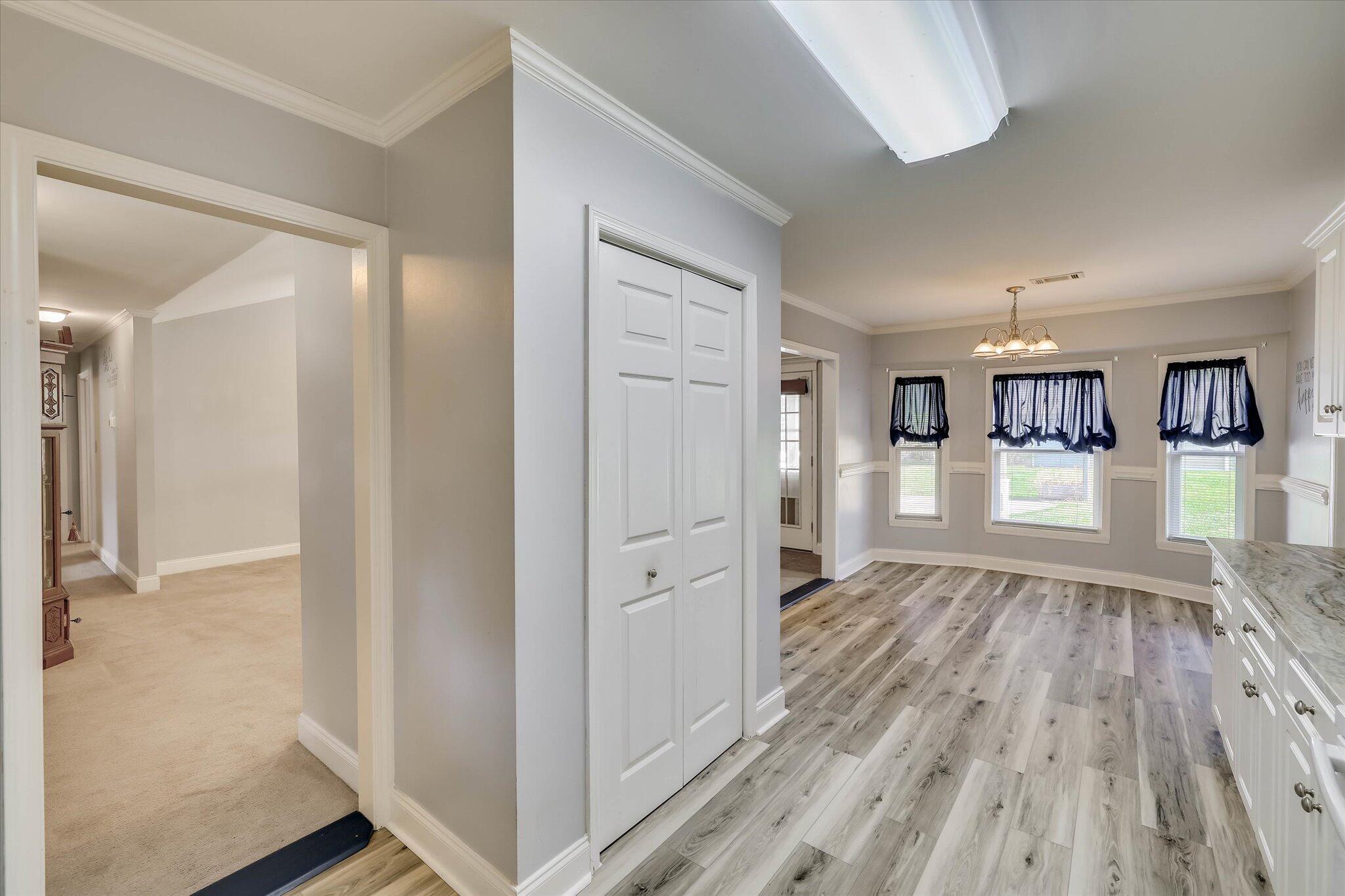 4085 Flintrock Way
