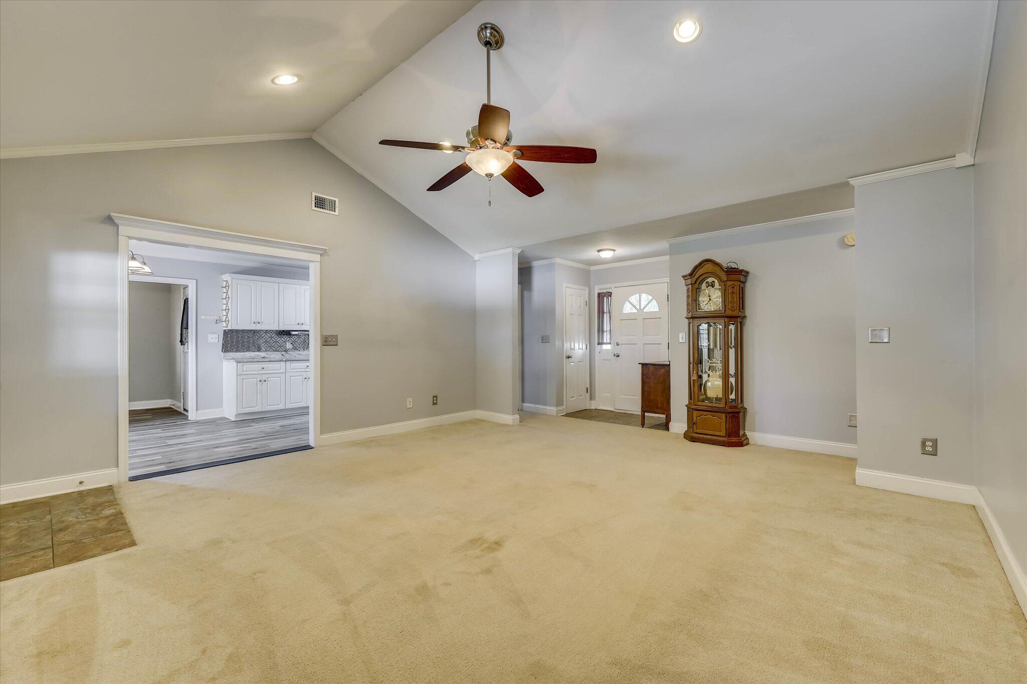 4085 Flintrock Way