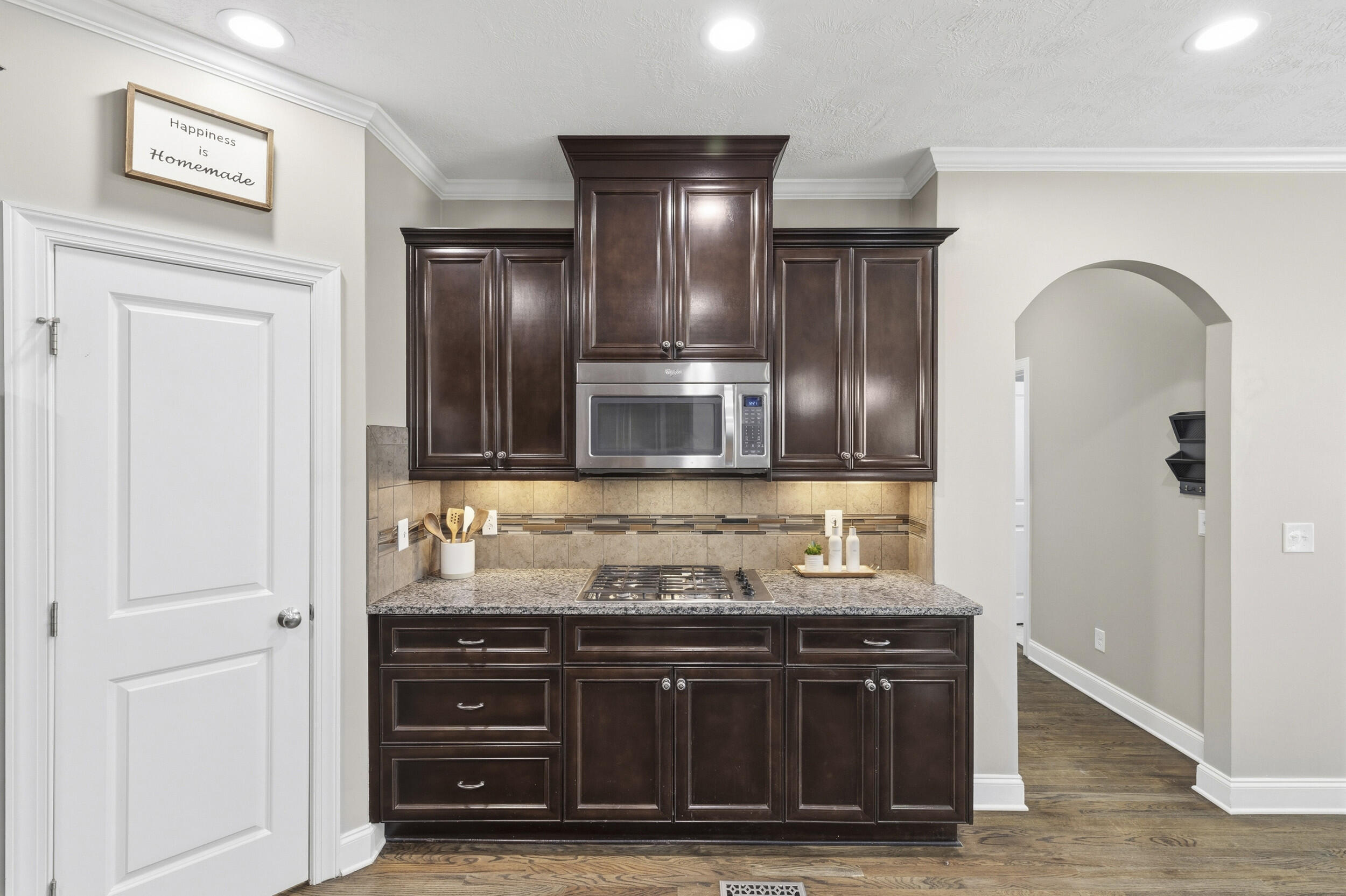 2551 Ravenna Lane