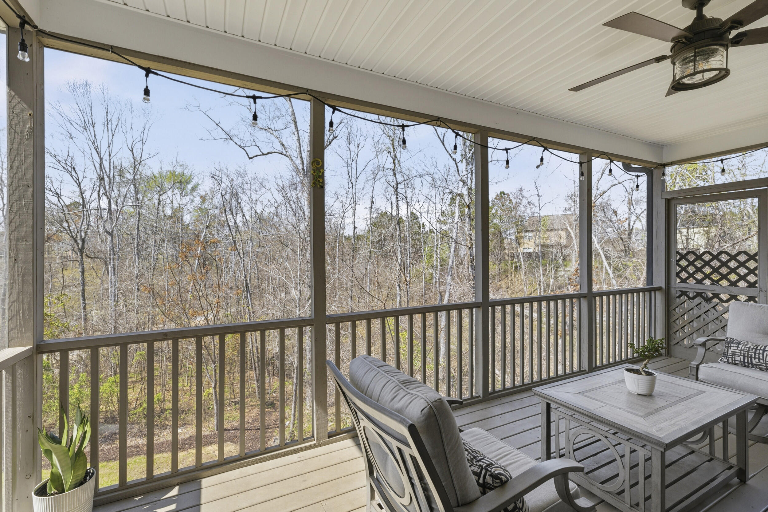 2551 Ravenna Lane