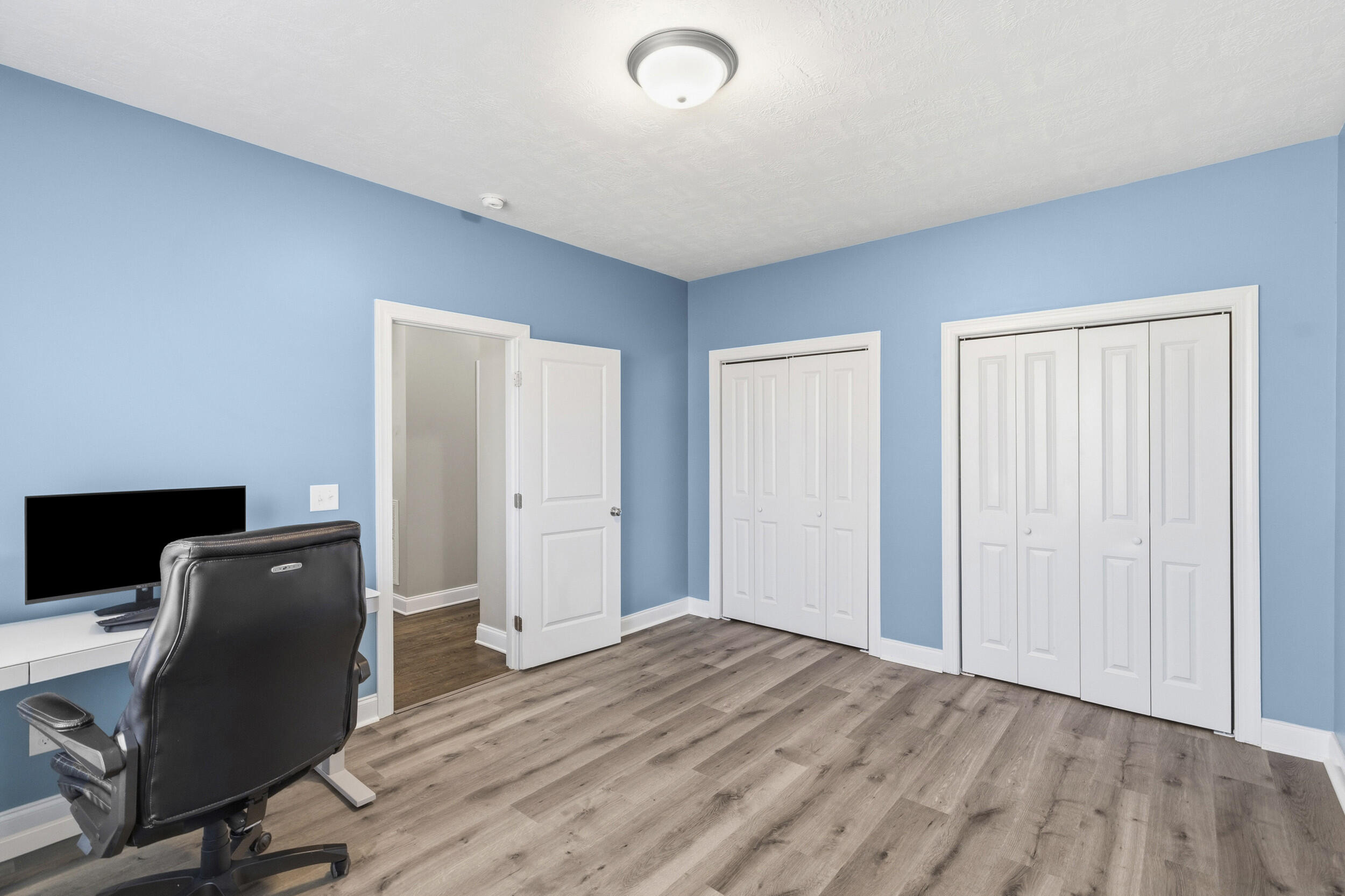 2551 Ravenna Lane