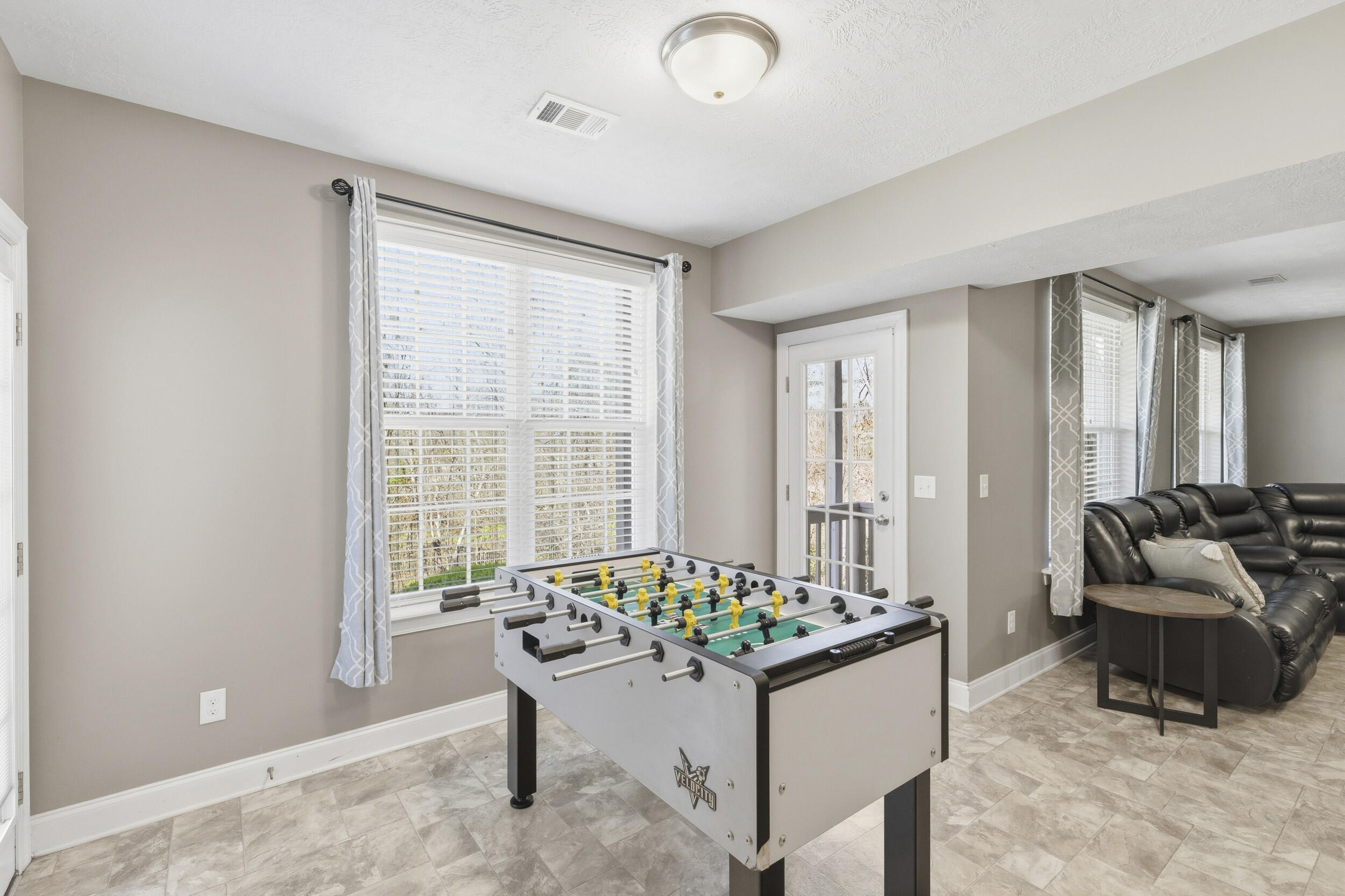 2551 Ravenna Lane