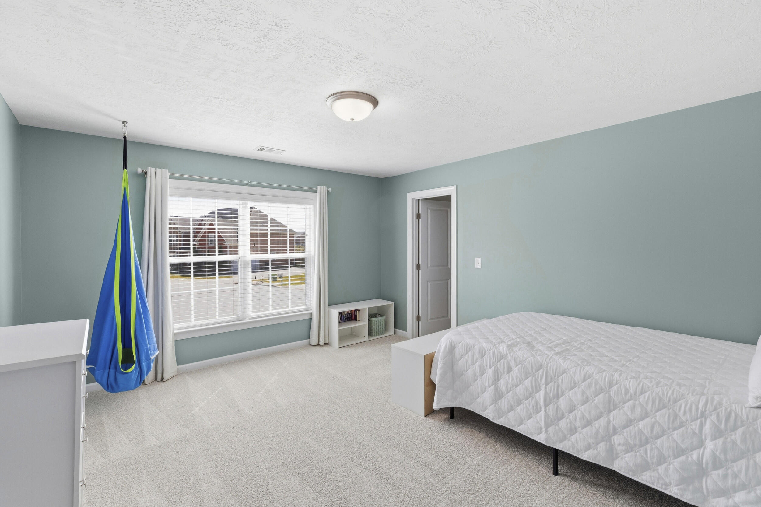 2551 Ravenna Lane