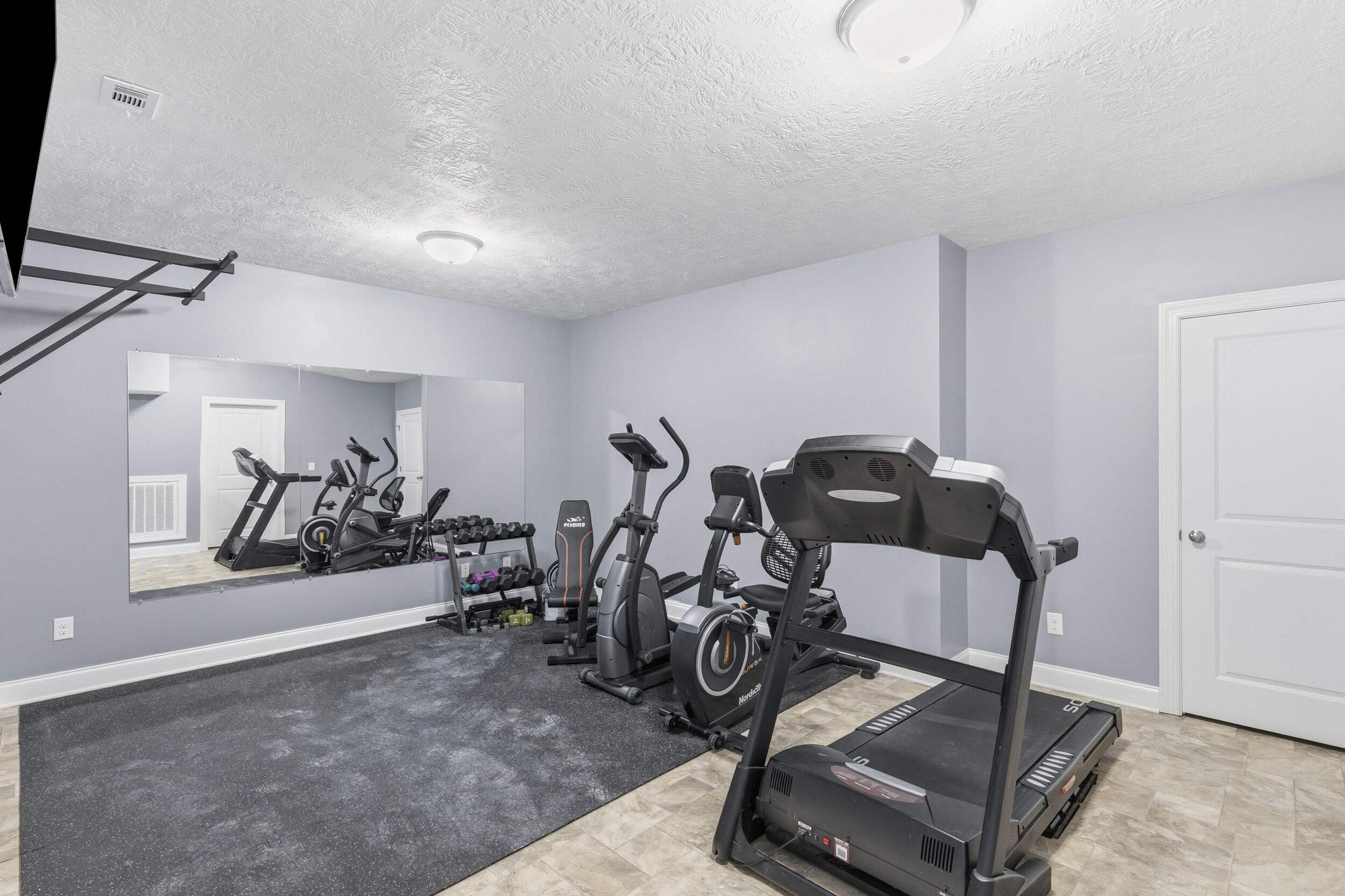 2551 Ravenna Lane