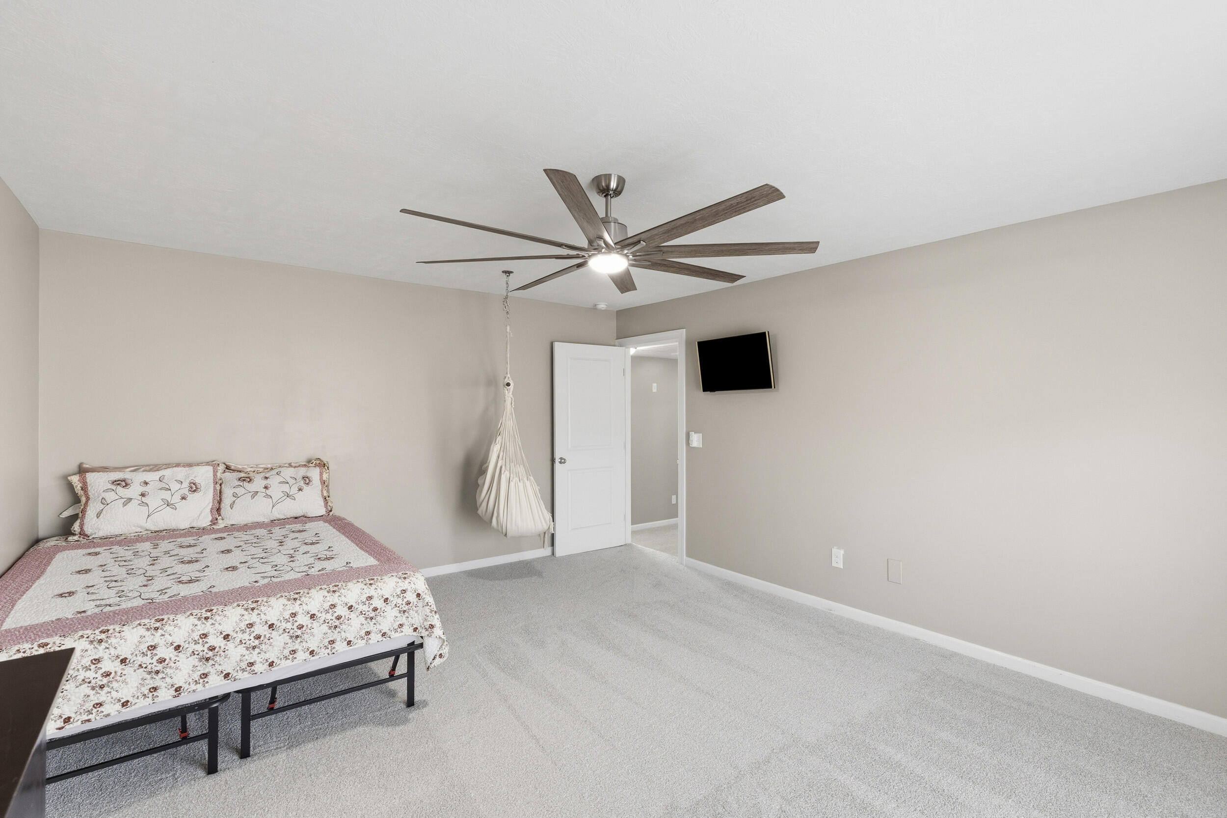 2551 Ravenna Lane