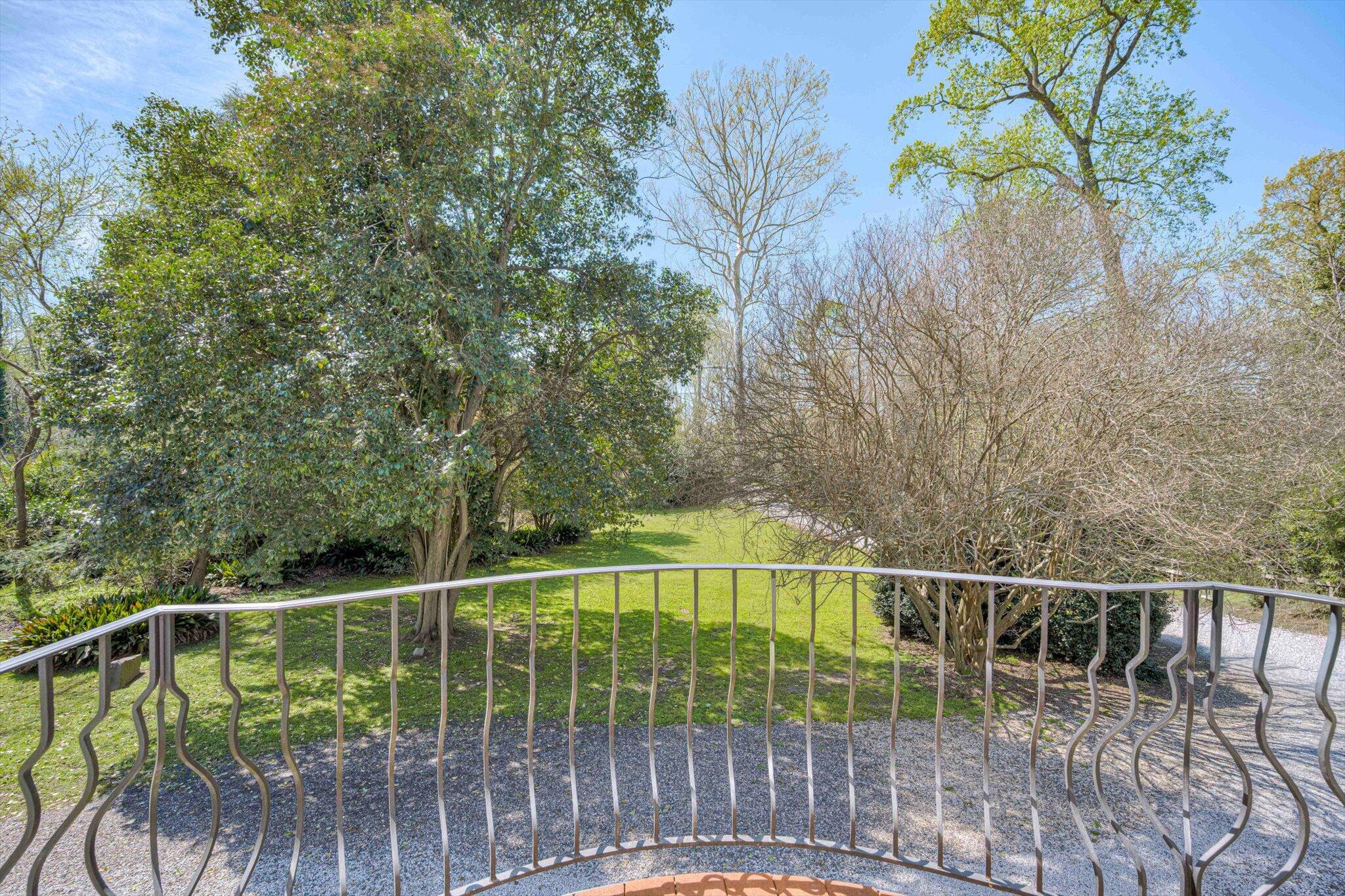 55 Alberclauss Drive