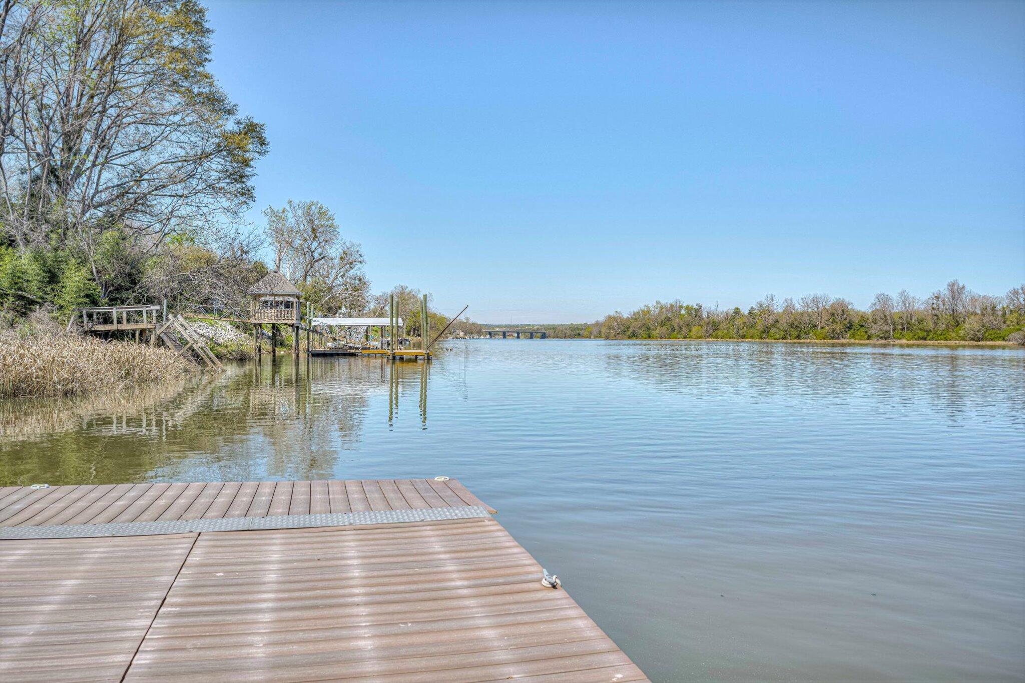 55 Alberclauss Drive